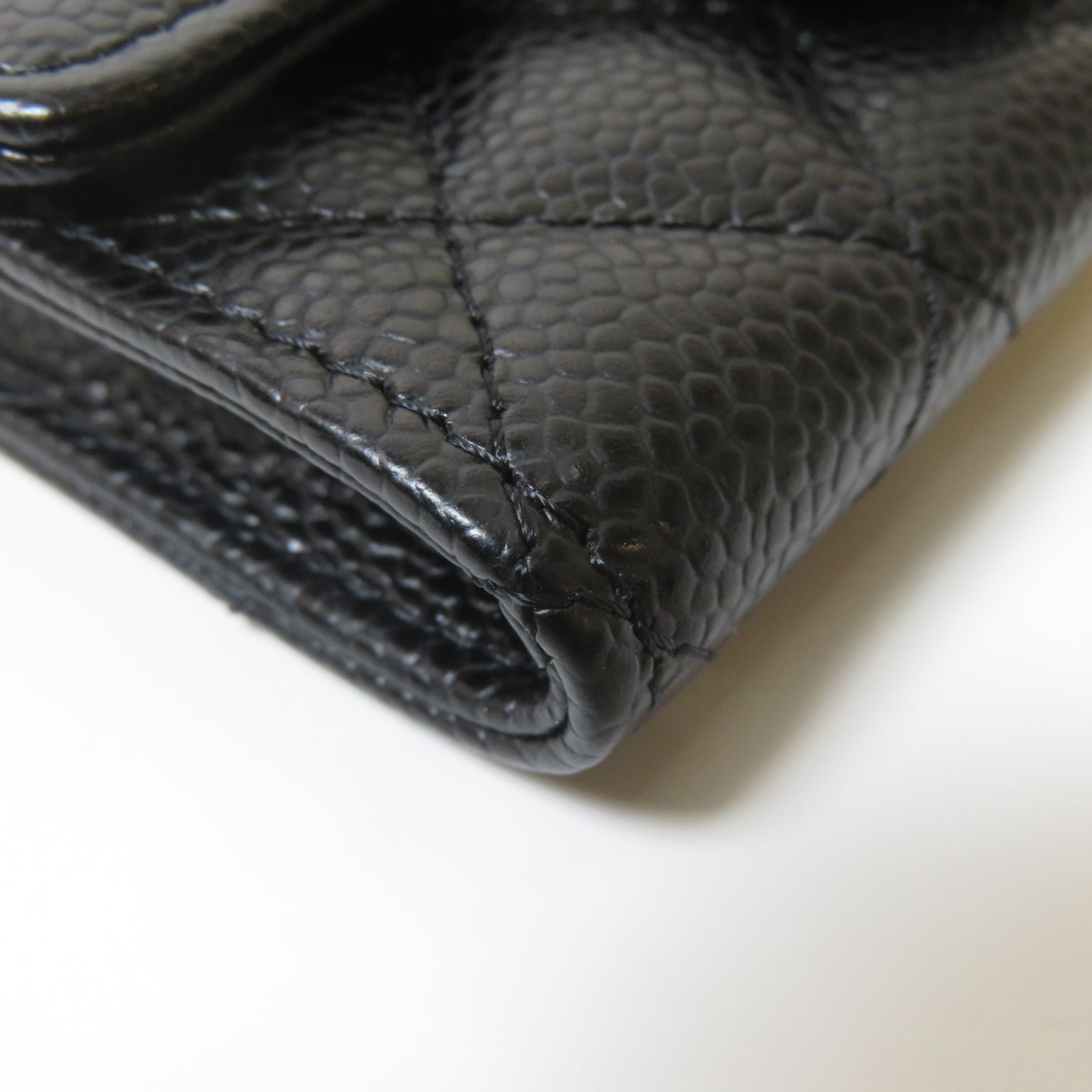 CHANEL 菱格Caviar皮革Classic Card Holder金扣卡片套黑色