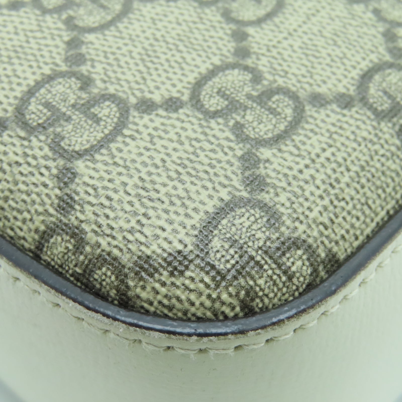 GUCCI PVC涂层帆布Shoulder Bag金扣肩背袋白色