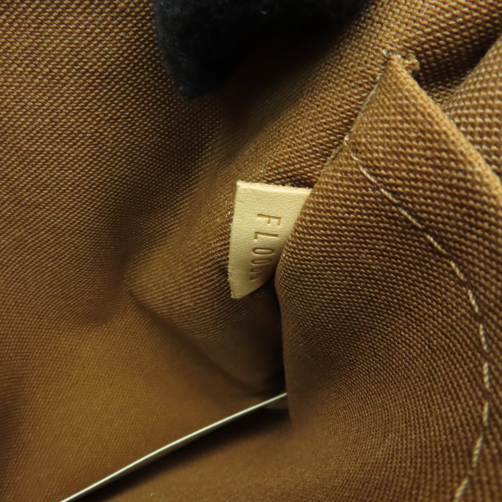 LOUIS VUITTON Monogram Popincourt Haut金扣手挽袋啡色
