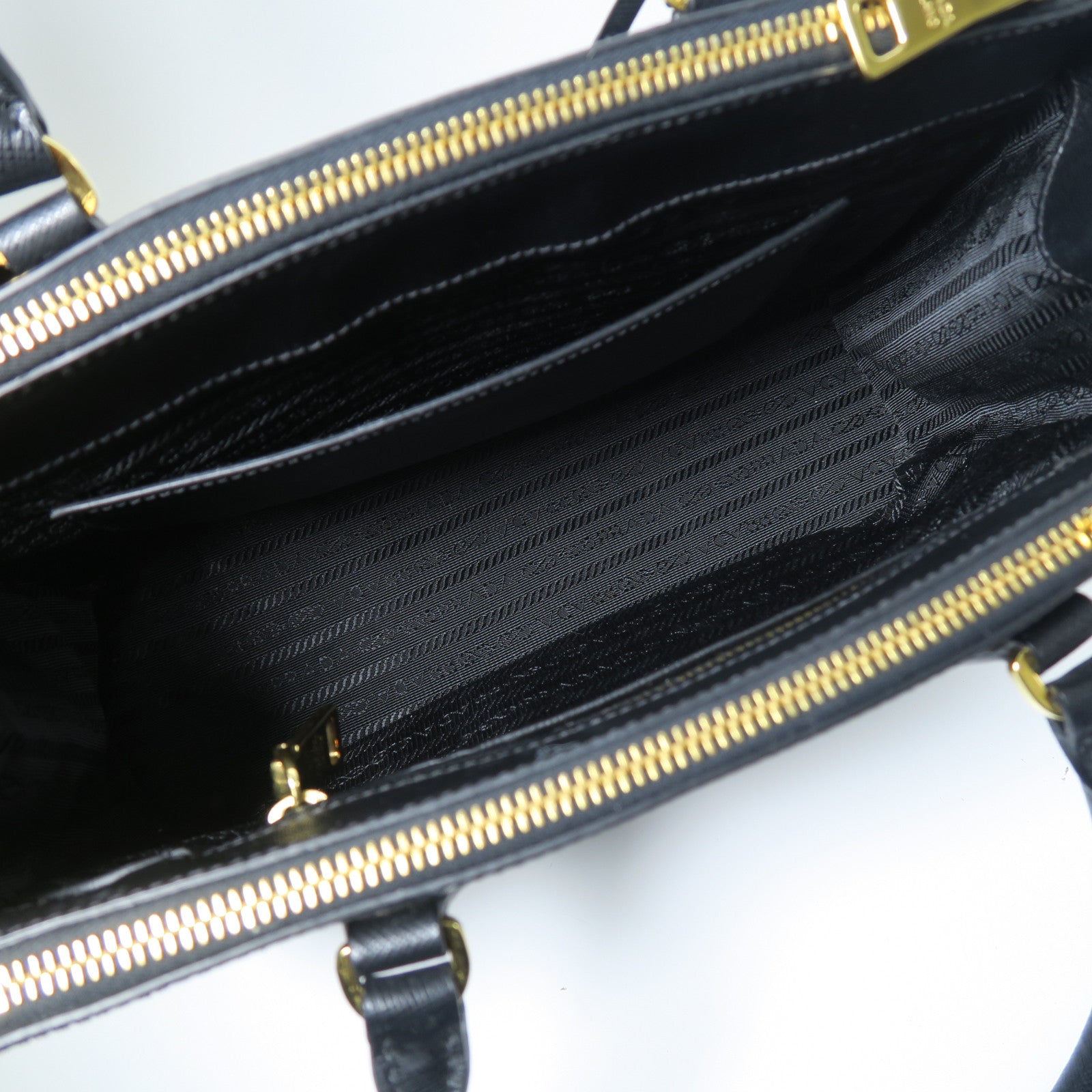 PRADA 牛皮皮革Galleria 2 Way Shoulder金扣手挽肩背兩用袋黑色