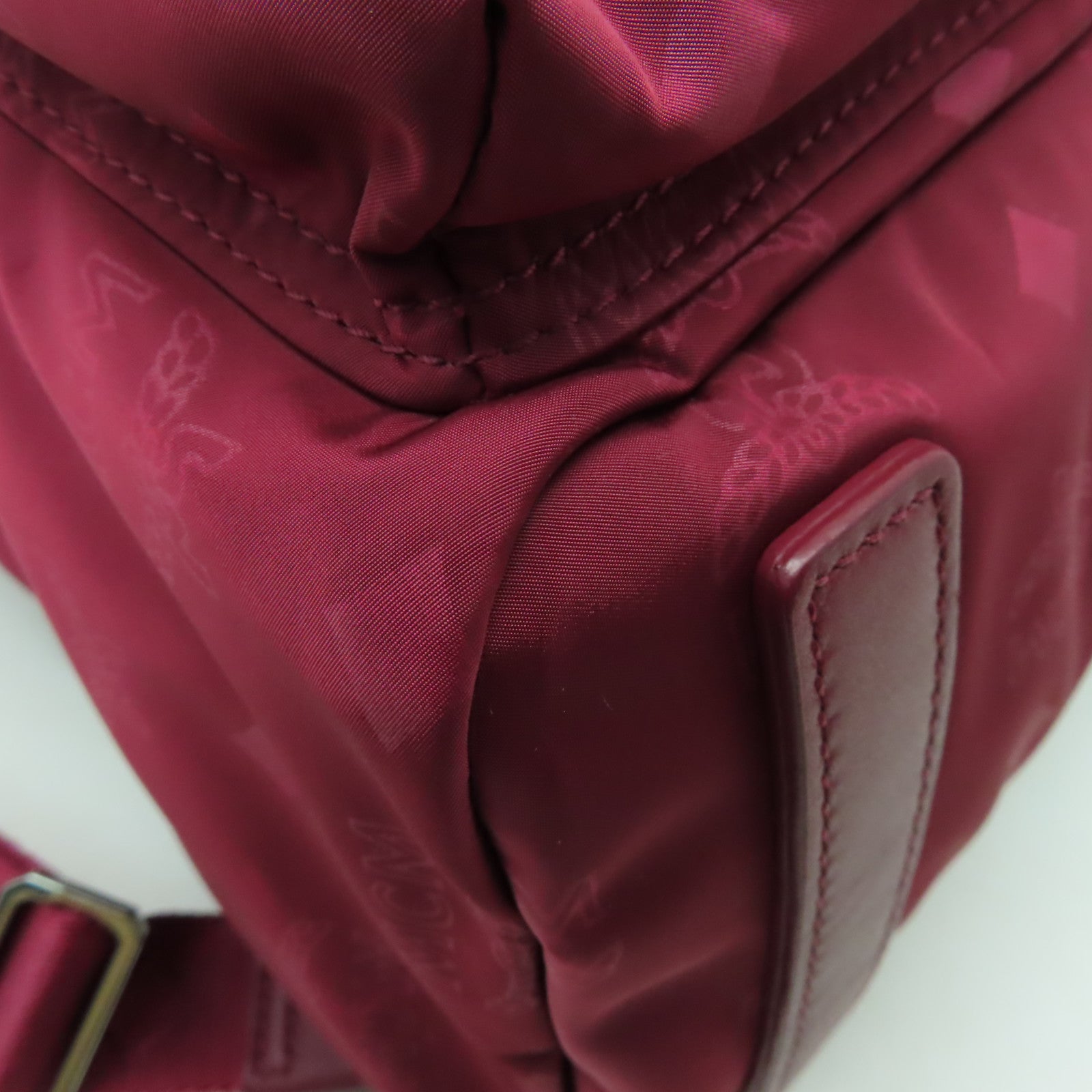 MCM 尼龍Backpack銀扣背包紅色