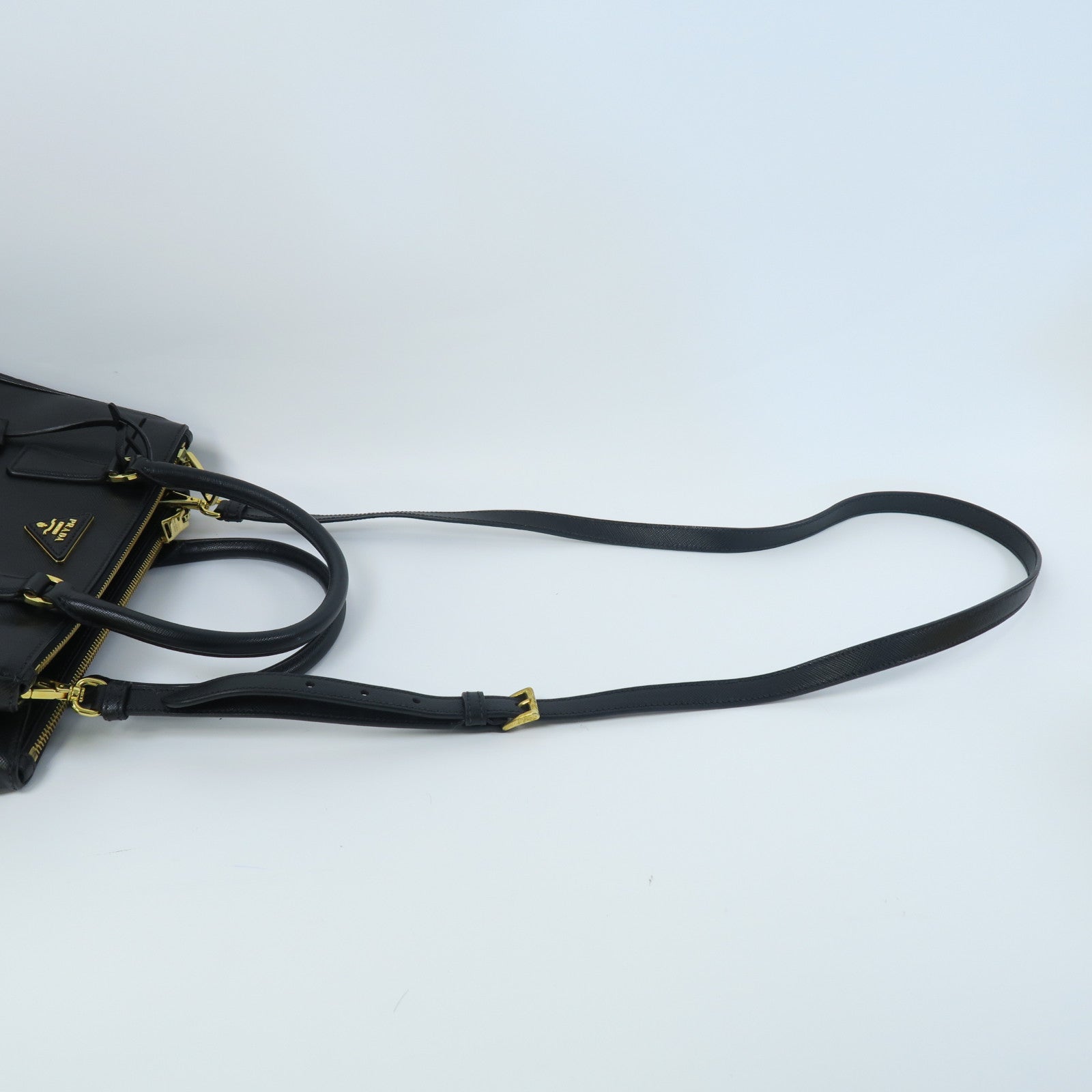 PRADA 牛皮皮革Galleria 2 Way Shoulder金扣手挽肩背兩用袋黑色