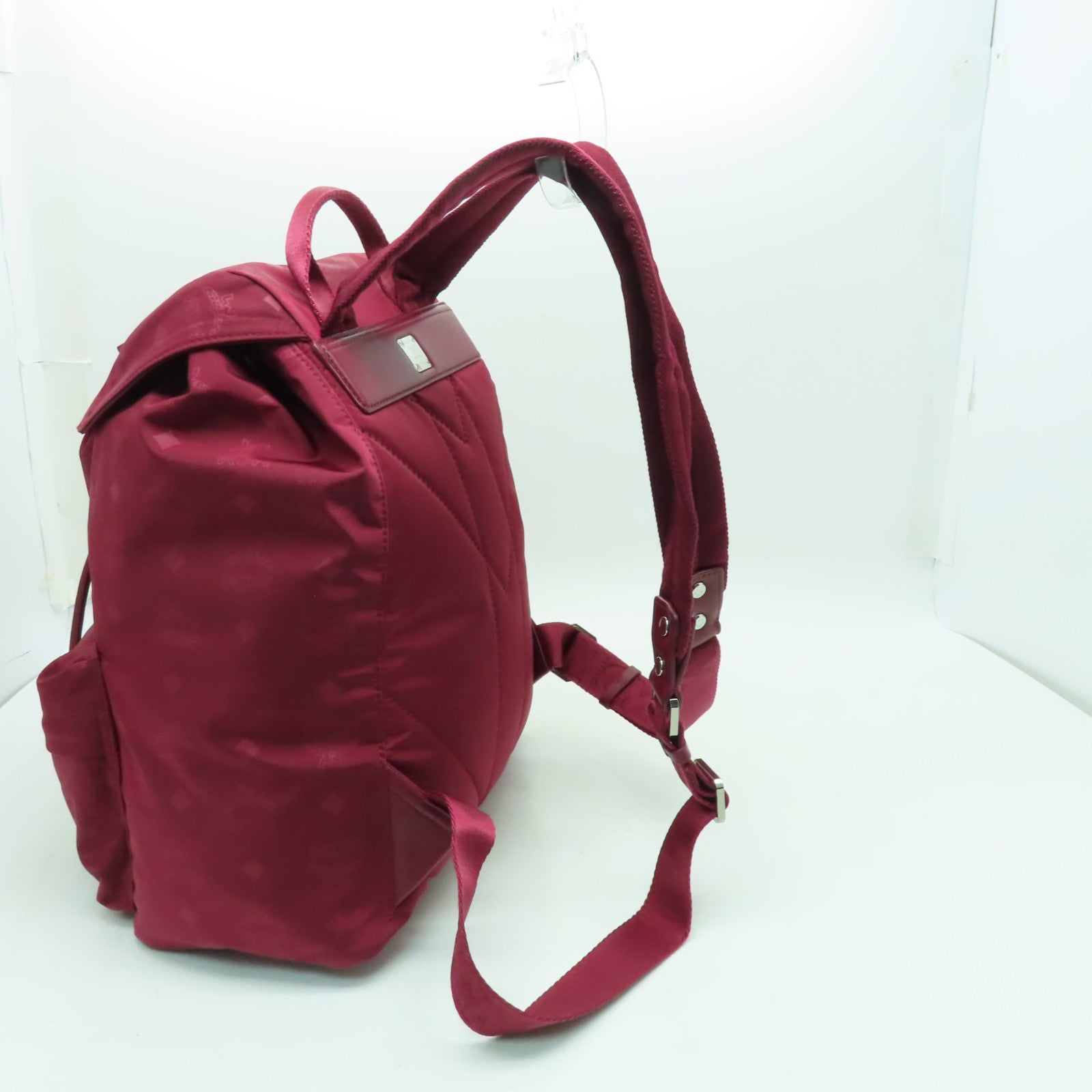 MCM 尼龍Backpack銀扣背包紅色