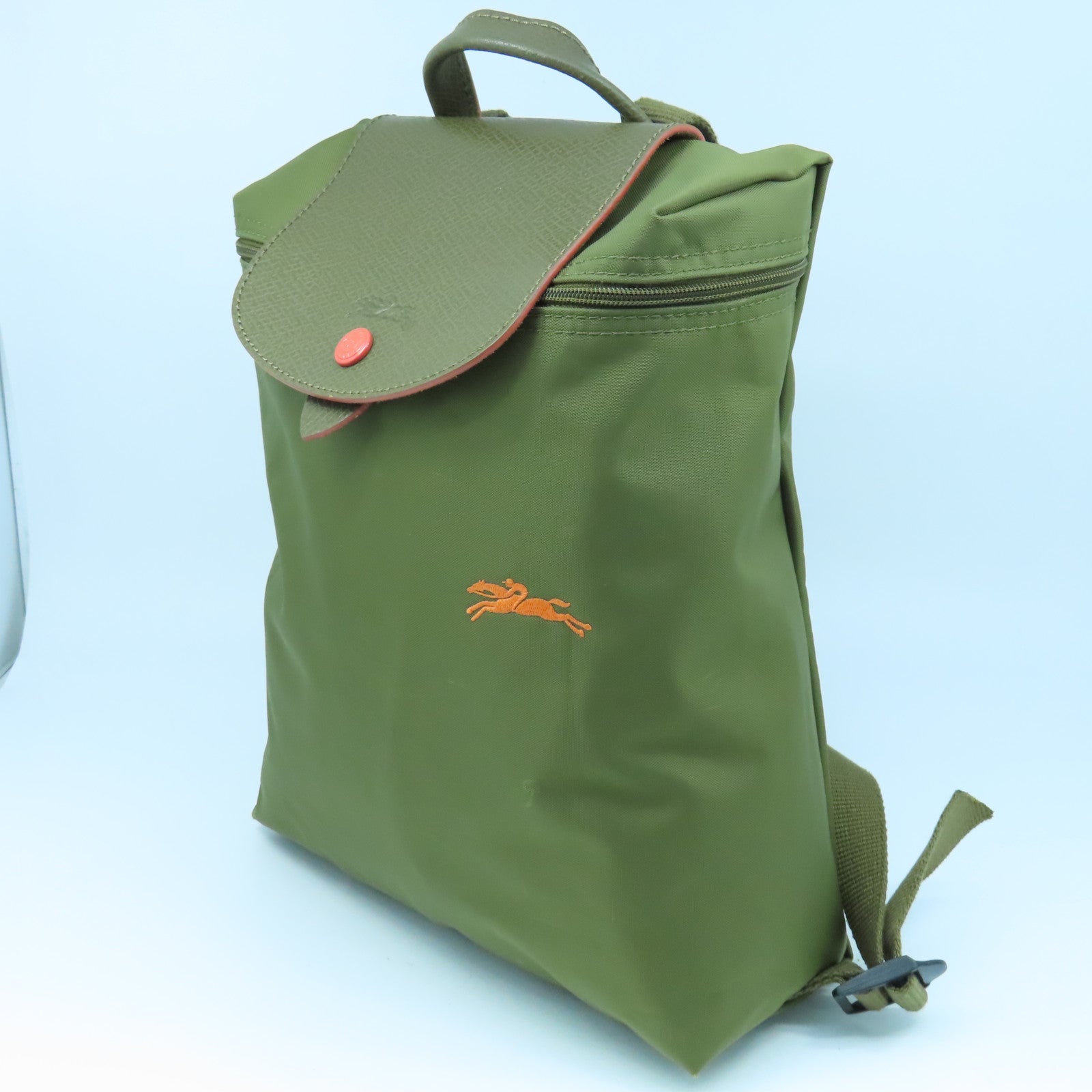 Longchamp 尼龙Backpack银扣背包绿色