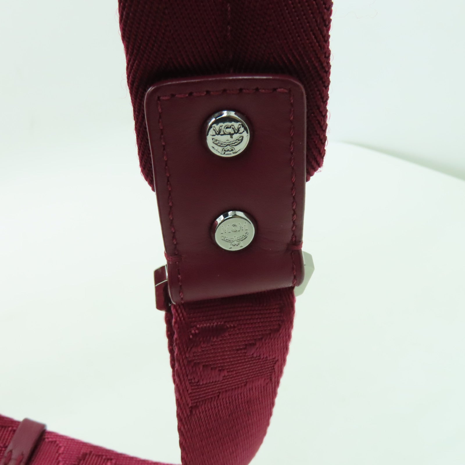 MCM 尼龍Backpack銀扣背包紅色