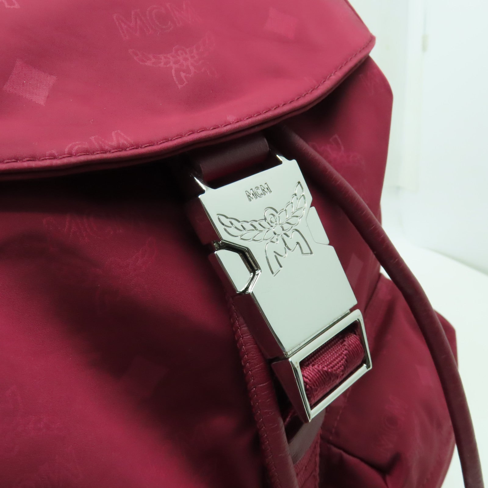 MCM 尼龍Backpack銀扣背包紅色