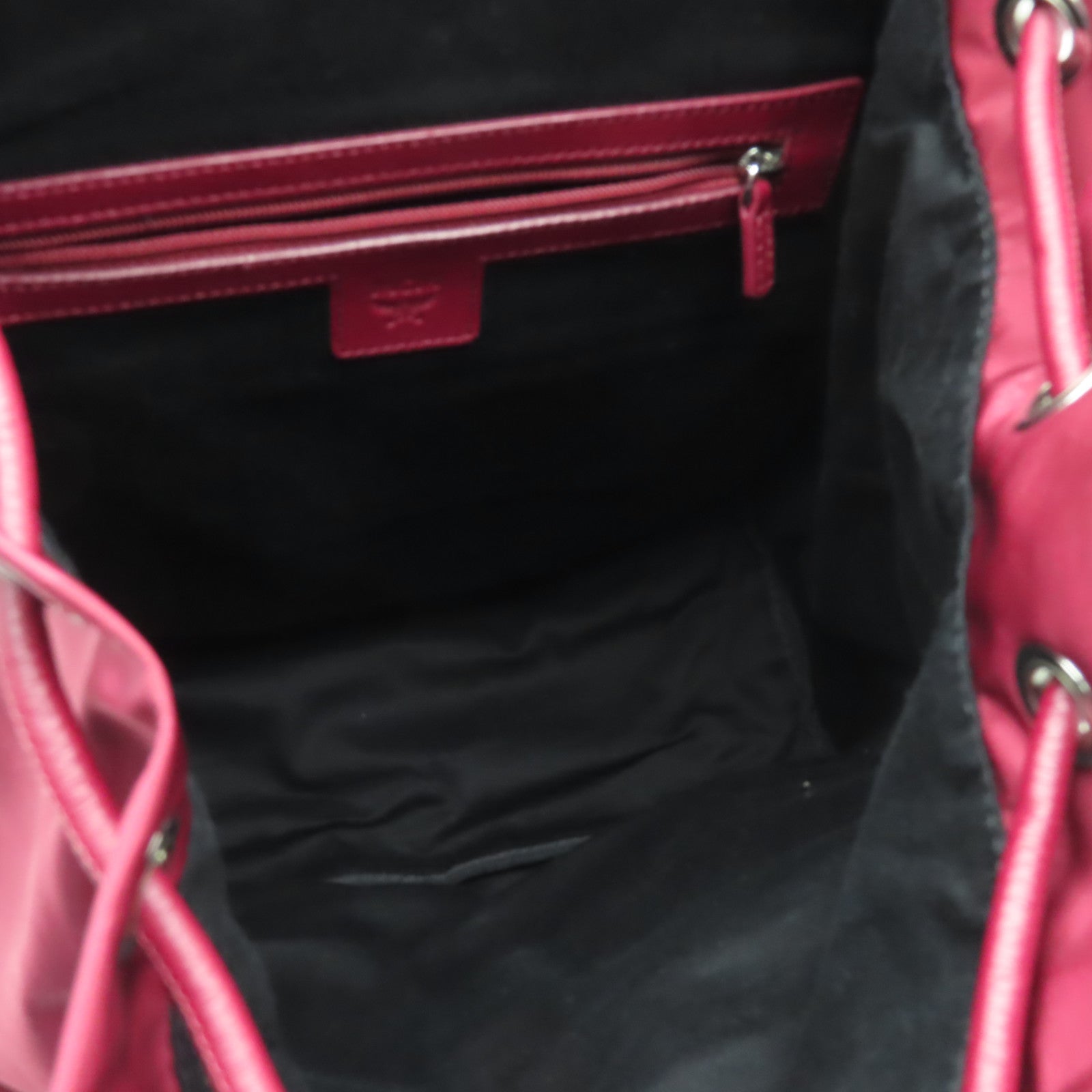 MCM 尼龍Backpack銀扣背包紅色