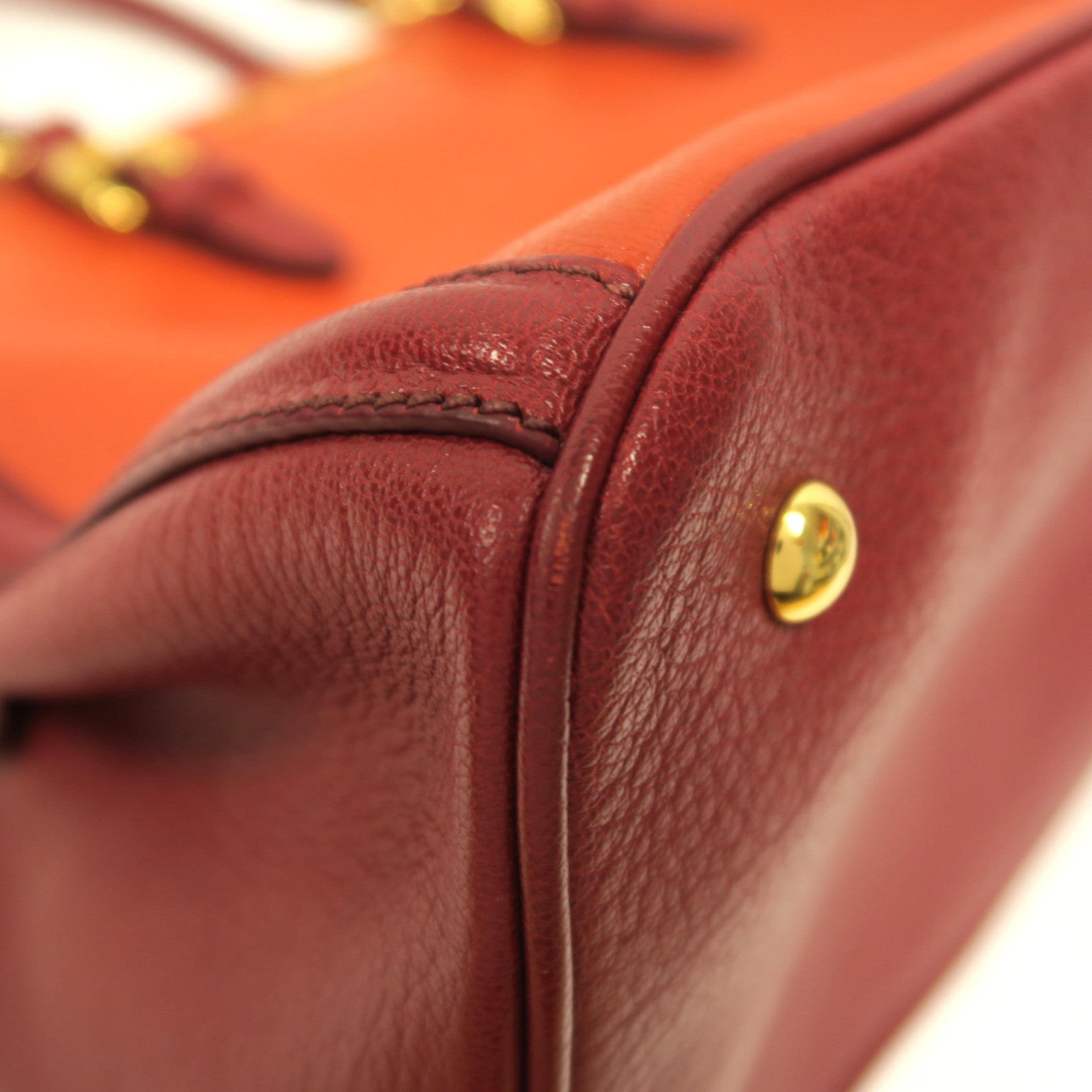 Miu Miu 皮革2 Way Shoulder金扣手挽肩背兩用袋紅色