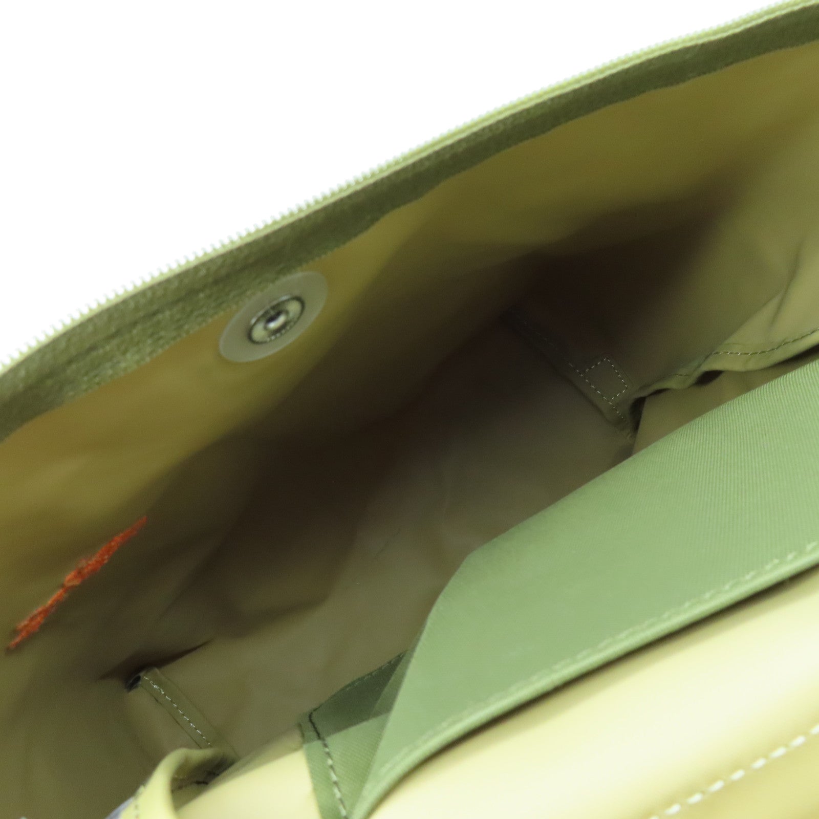 Longchamp 尼龙Backpack银扣背包绿色