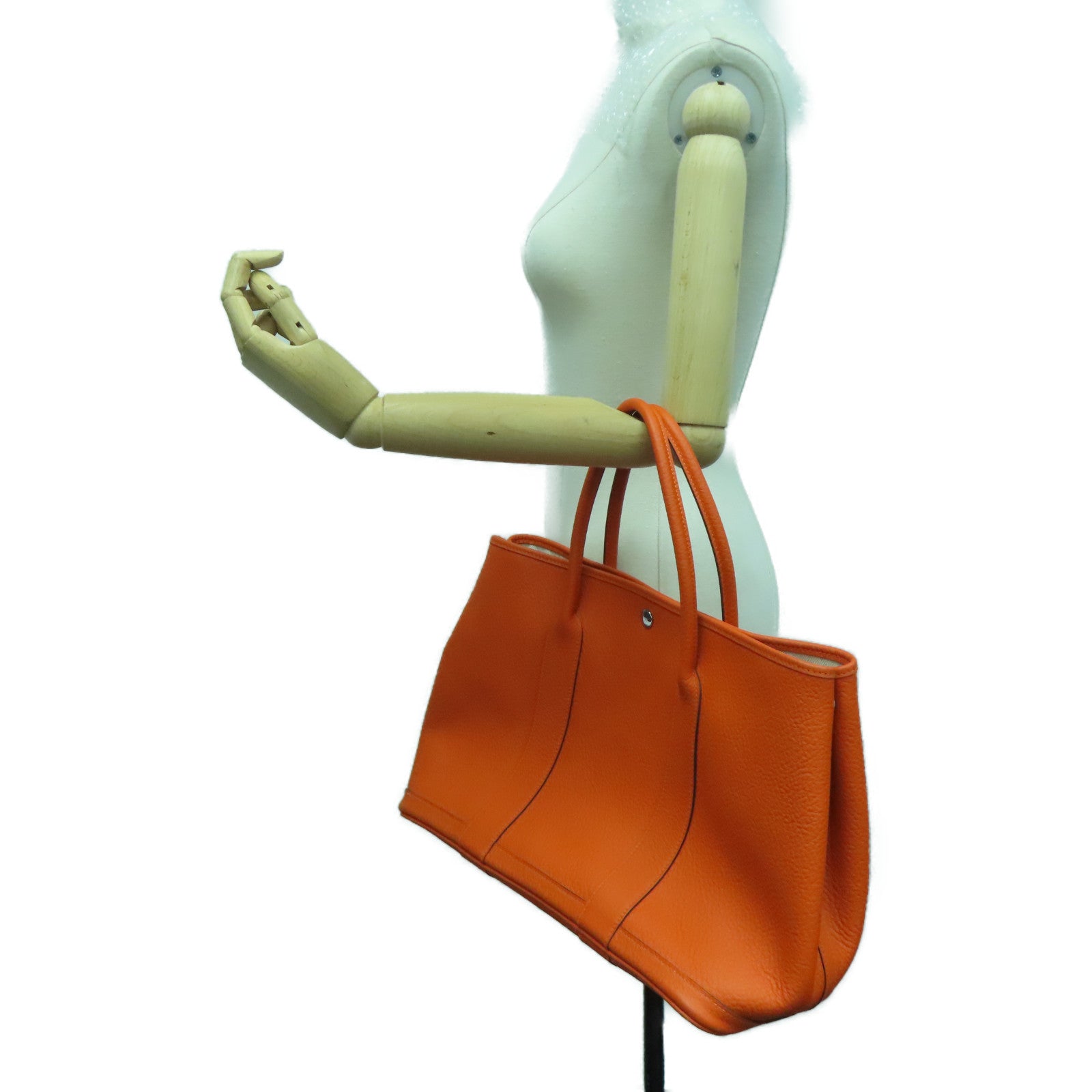 HERMES Clemence皮革GardenParty PM银扣手挽袋Feu橙色
