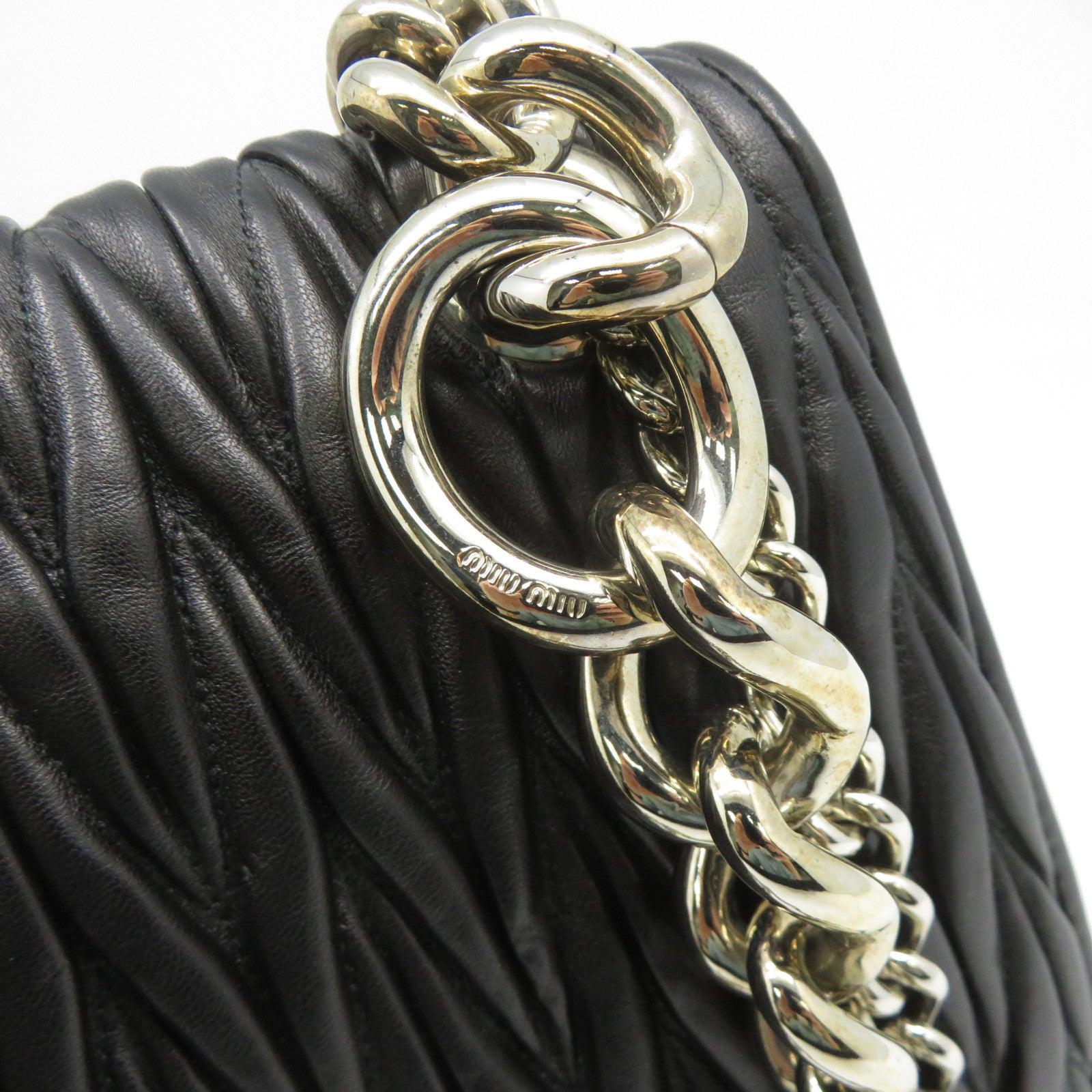 Miu Miu 牛皮皮革Chain Shoulder銀扣鏈帶肩背袋黑色