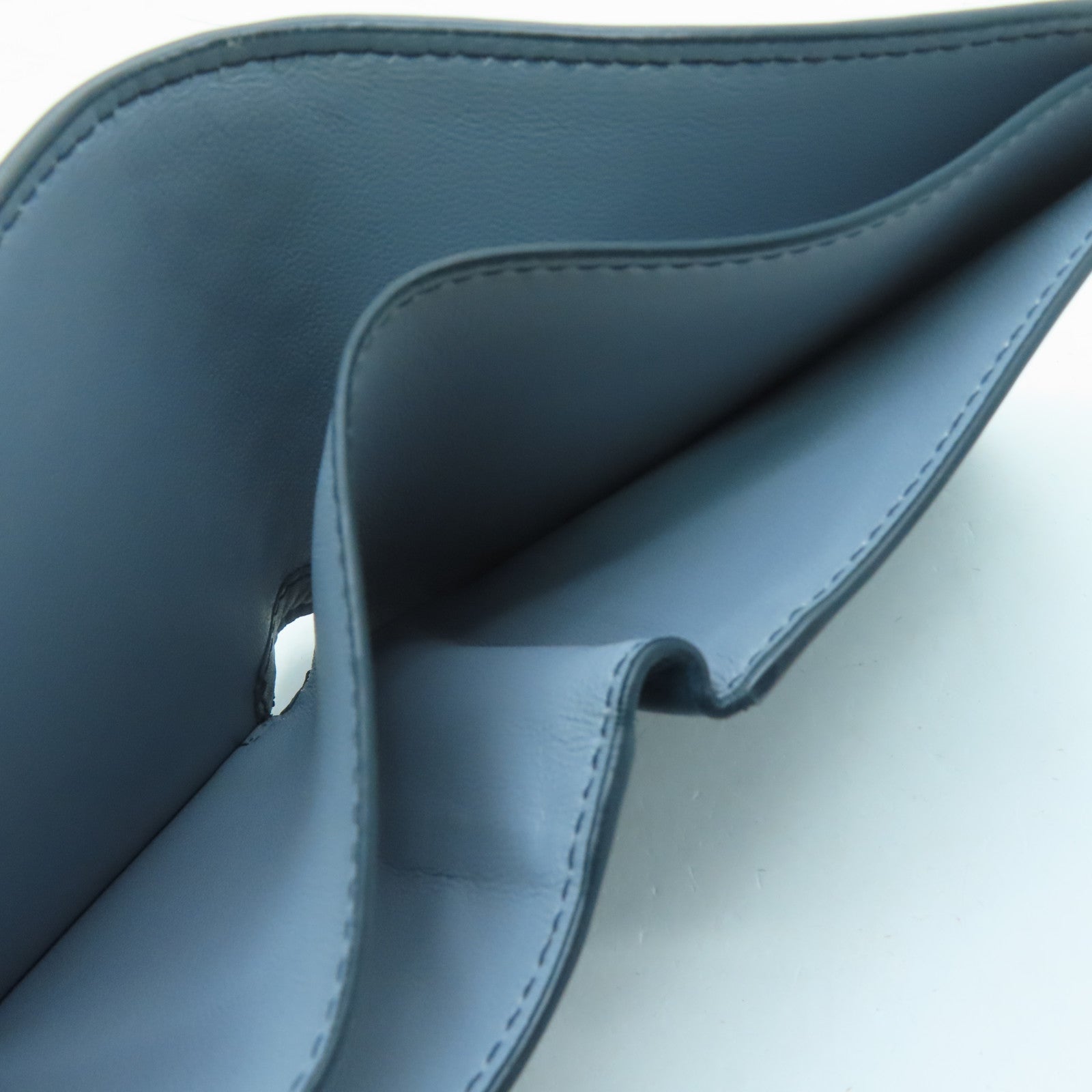 BOTTEGA VENETA Wallet in cowhide leather blue