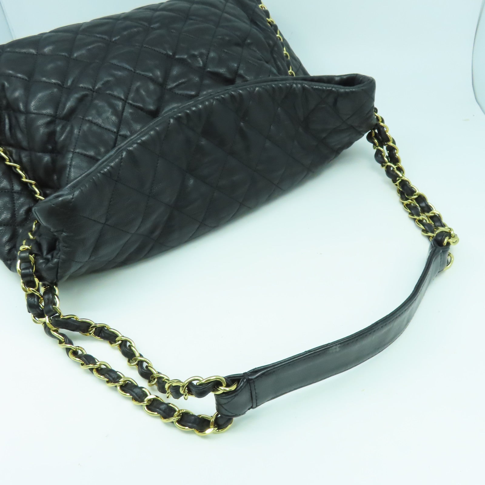 CHANEL 菱格牛皮皮革Chain Shoulder Bag金扣鏈帶肩背袋黑色