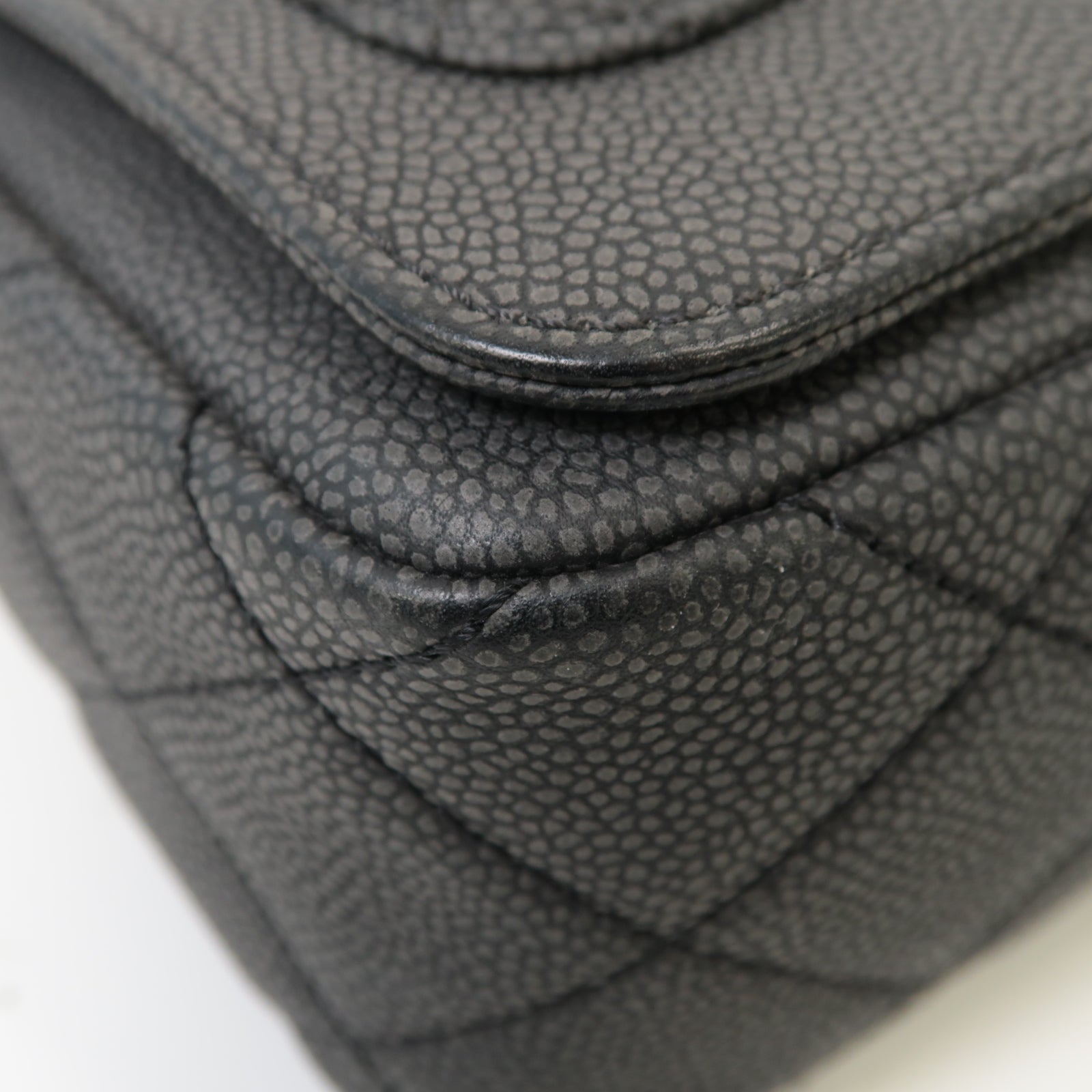 CHANEL 菱格Caviar皮革Chain Shoulder銀扣鏈帶肩背袋灰色