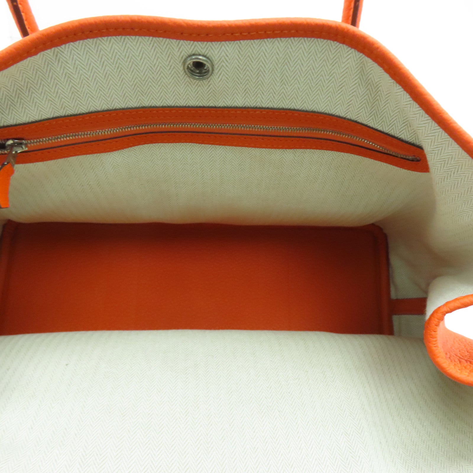 HERMES Clemence皮革GardenParty PM银扣手挽袋Feu橙色