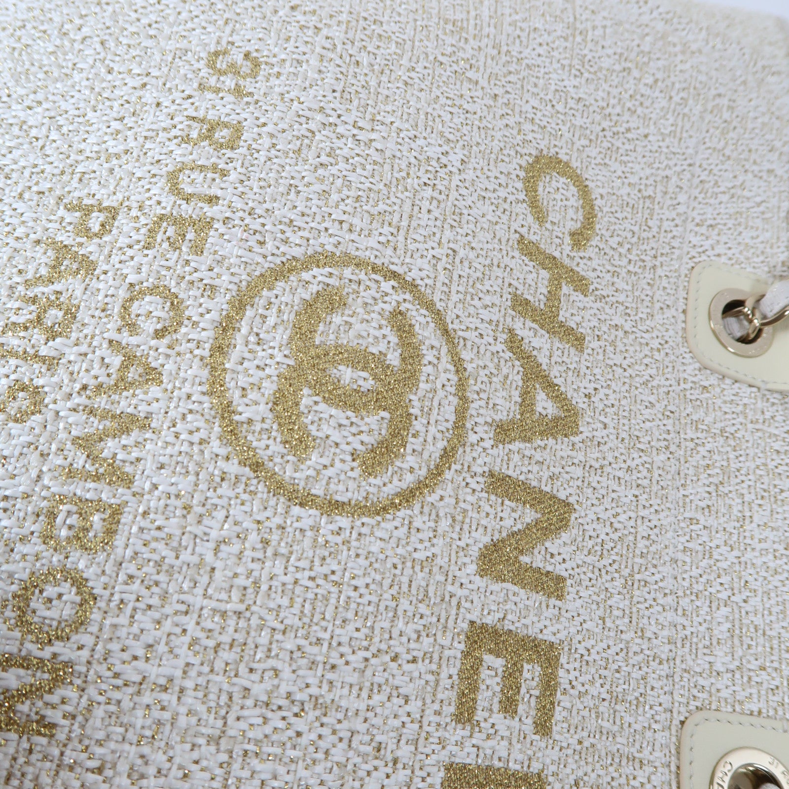 CHANEL 帆布Deauville金扣鏈帶肩背袋米色