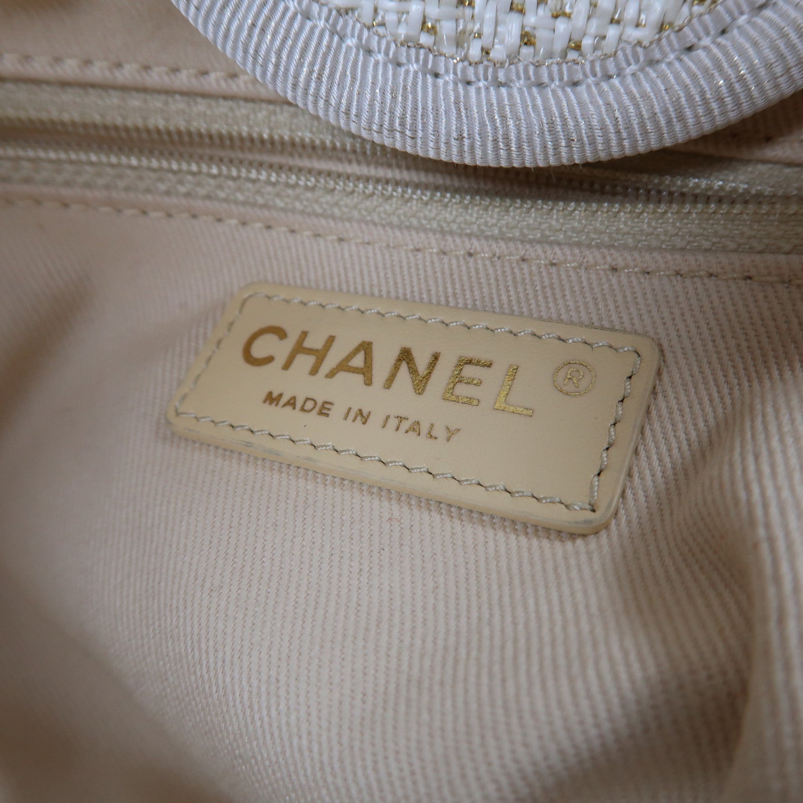 CHANEL 帆布Deauville金扣鏈帶肩背袋米色