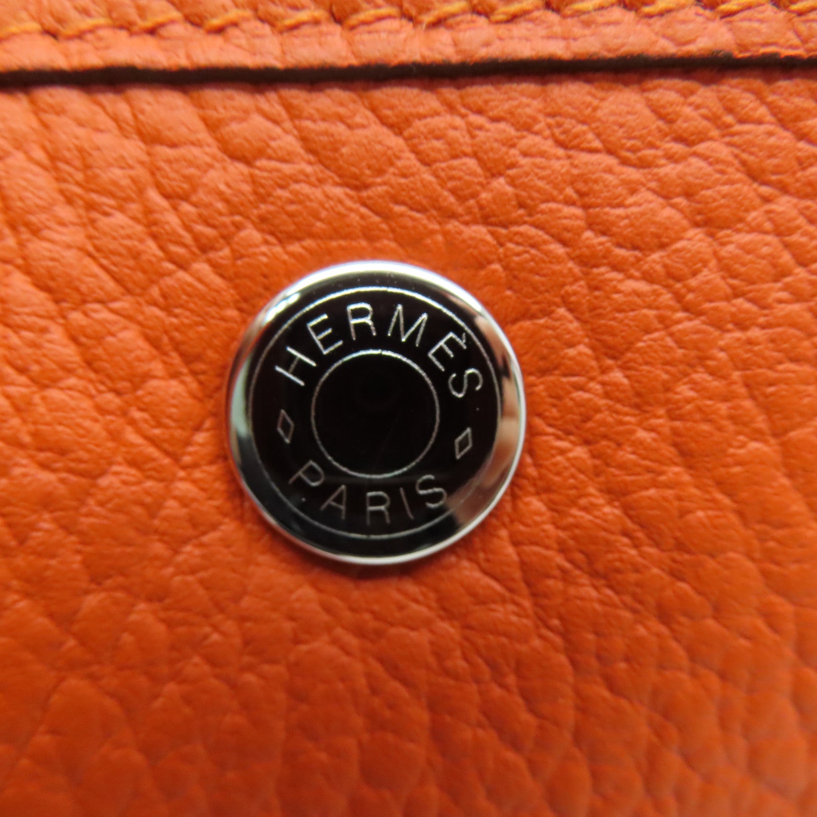 HERMES Clemence皮革GardenParty PM银扣手挽袋Feu橙色