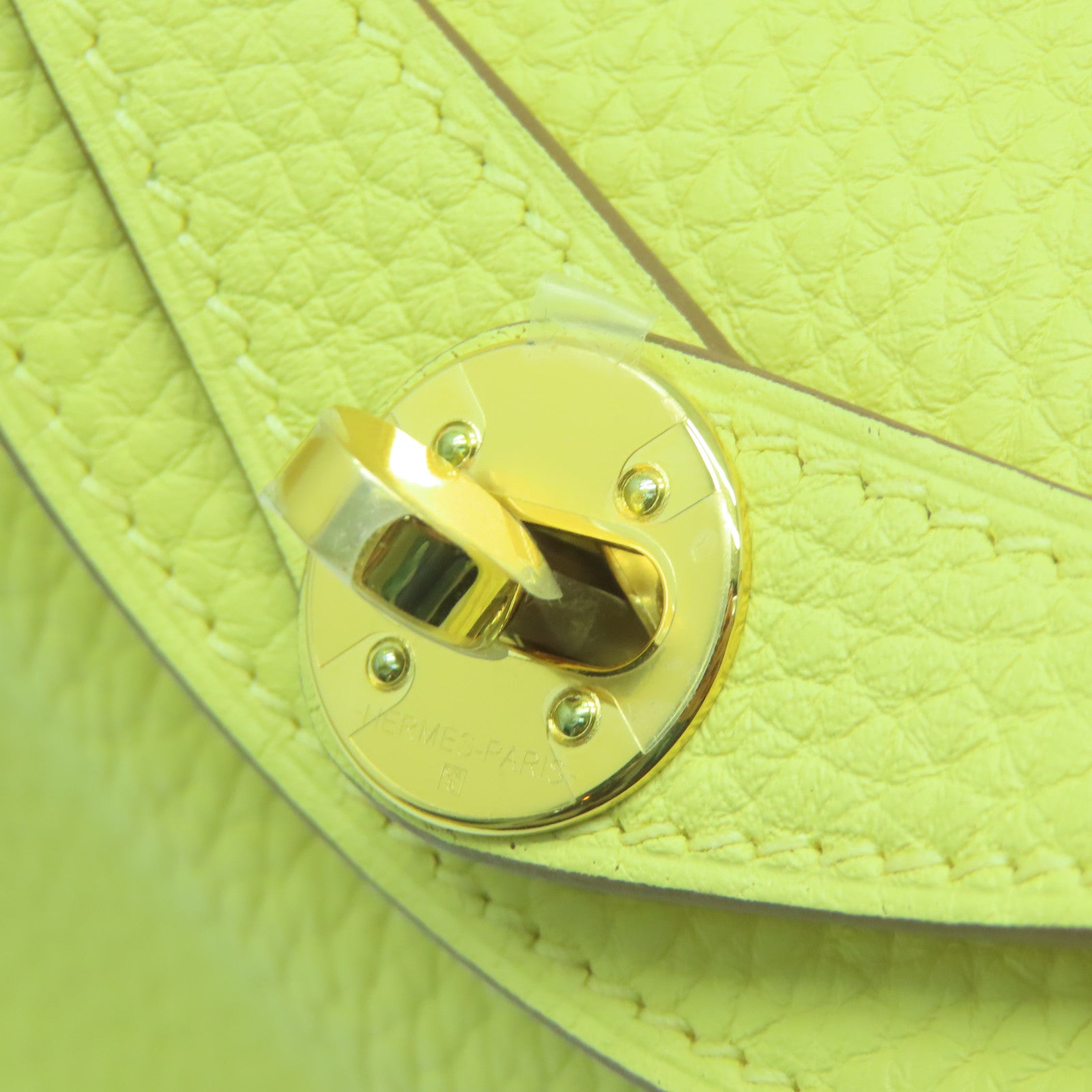 HERMES Clemence皮革Mini Lindy GHW金扣肩背袋小鸡黄嫩黄