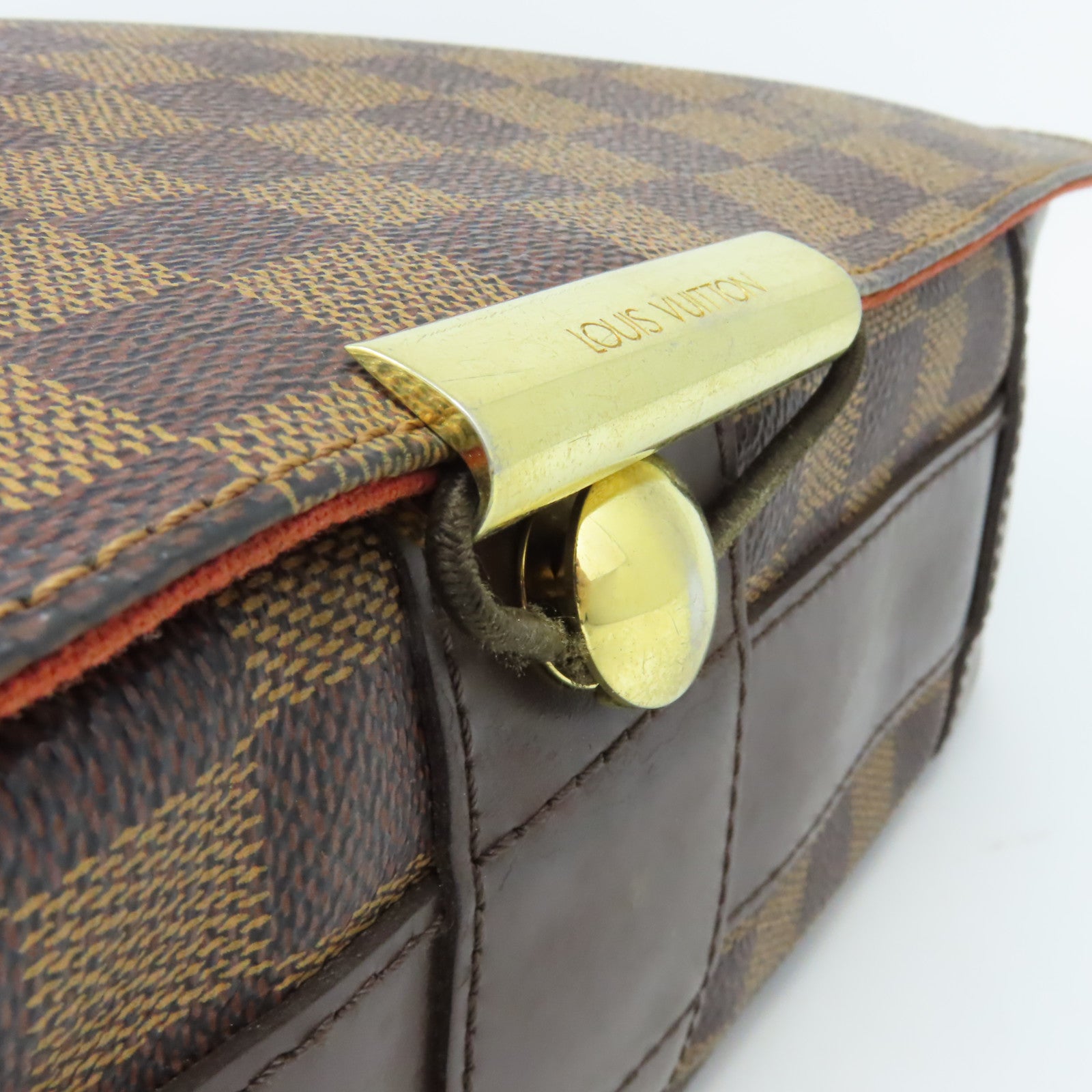 LOUIS VUITTON Damier Bastille Shoulder Bag肩背袋啡色