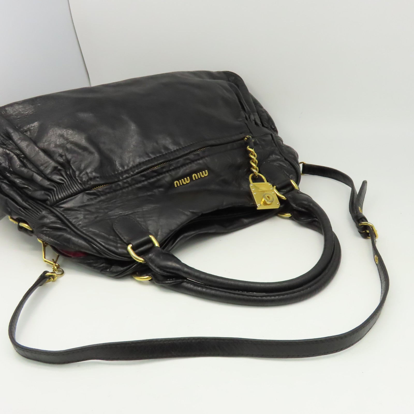 Miu Miu 牛皮皮革2 Way Shoulder金扣手挽肩背兩用袋黑色