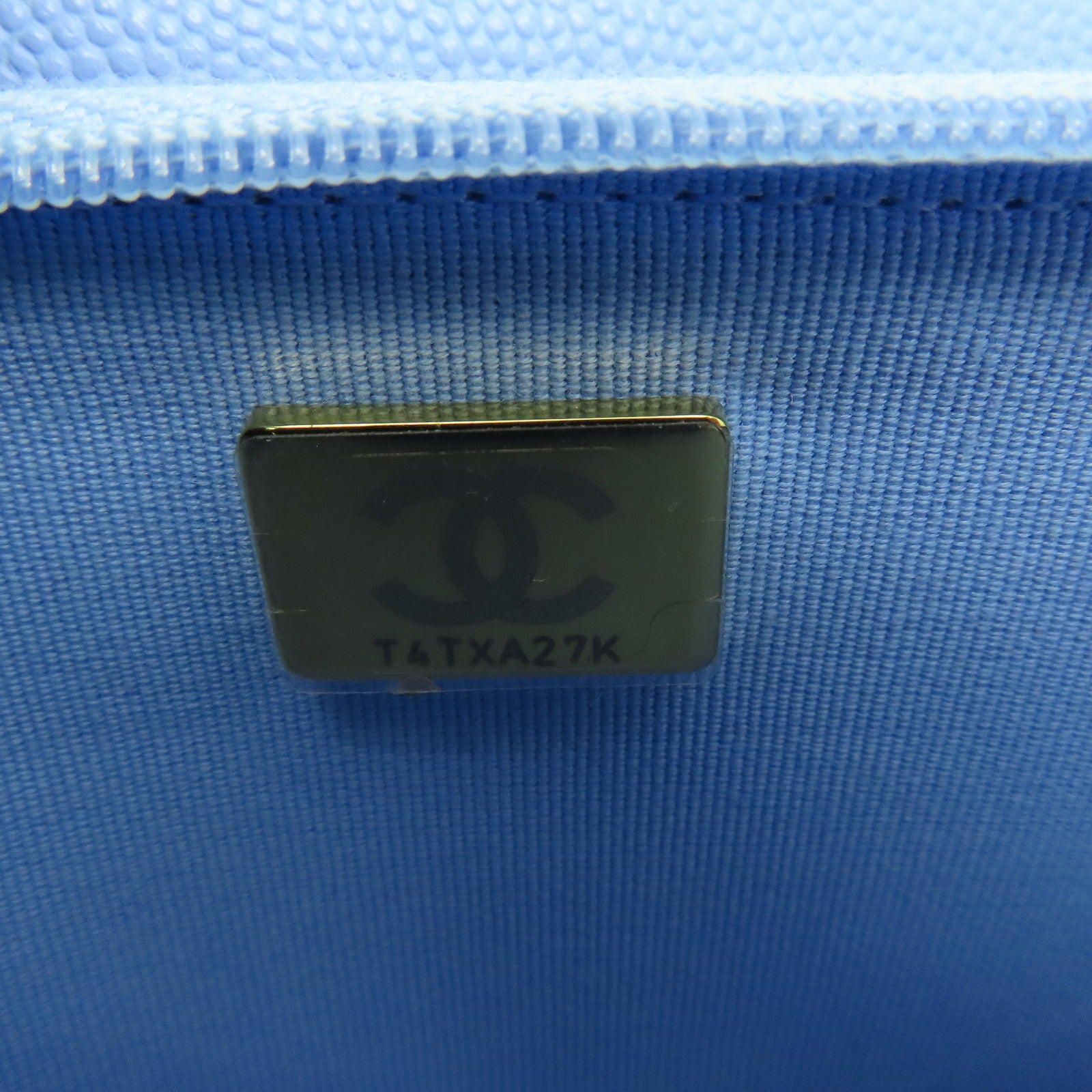 CHANEL 菱格Caviar皮革Wallet On Chain金扣鏈帶肩背袋淺藍色