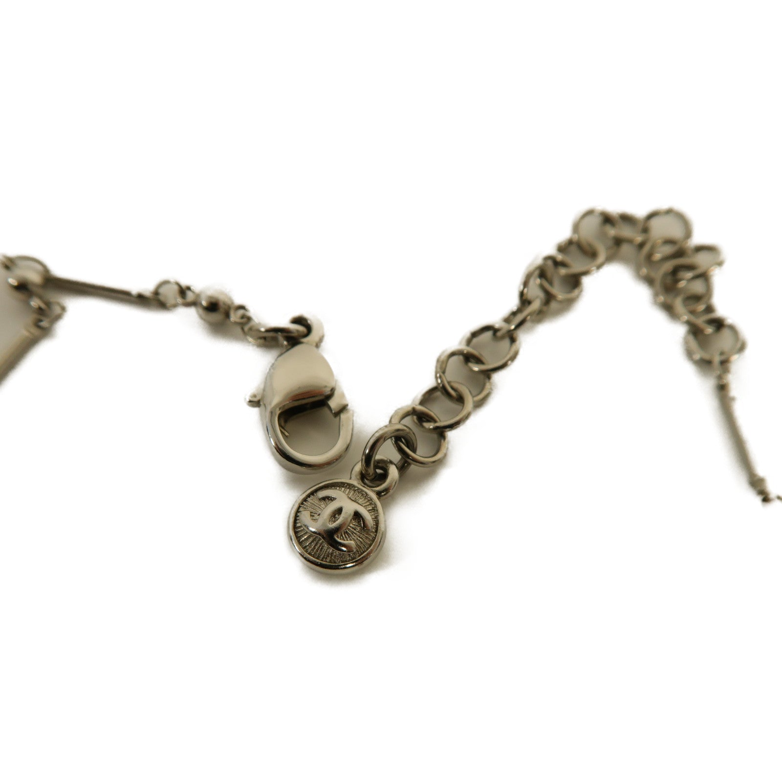 CHANEL 金屬Necklace項鍊銀色/白色