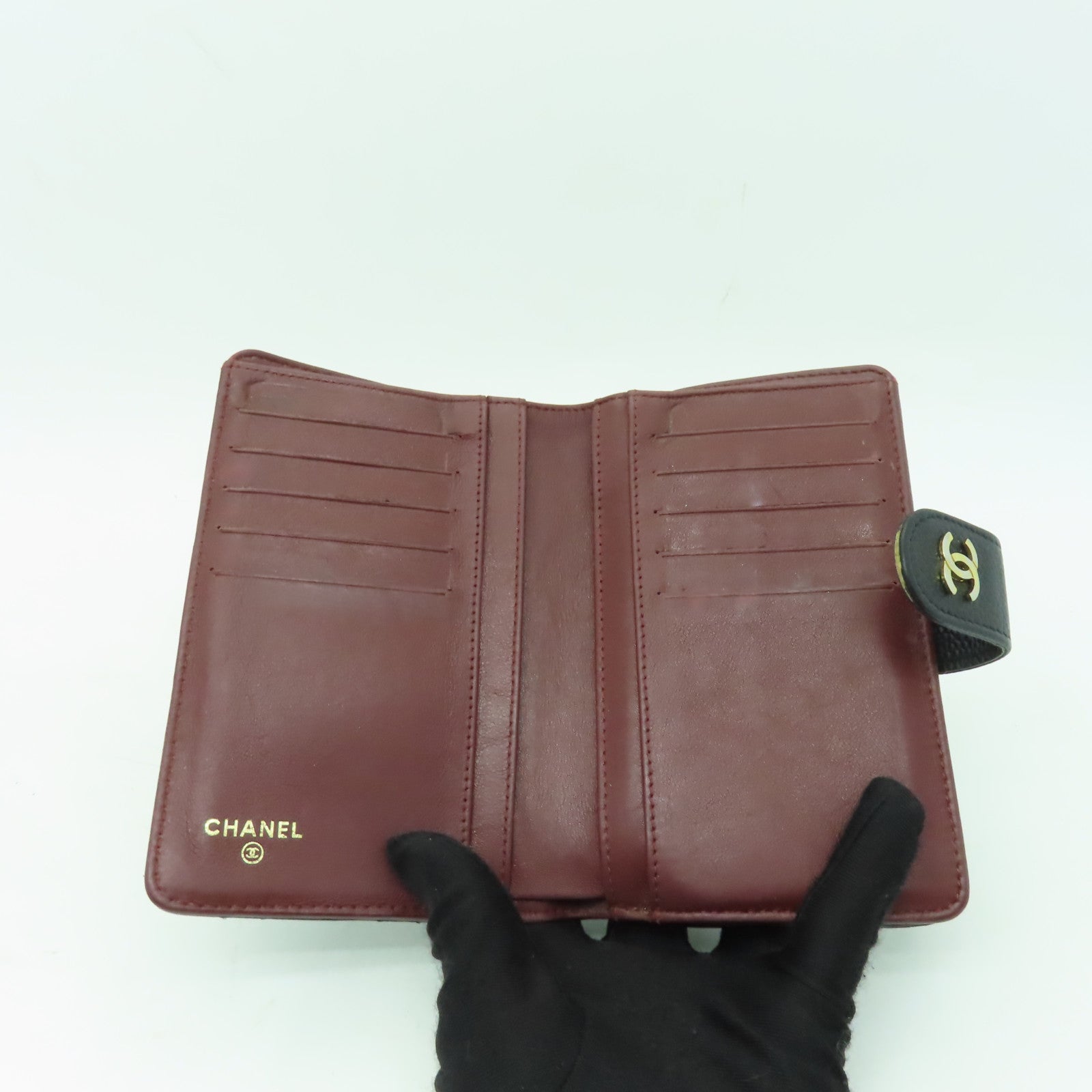 CHANEL Caviar皮革Wallet金扣錢包黑色