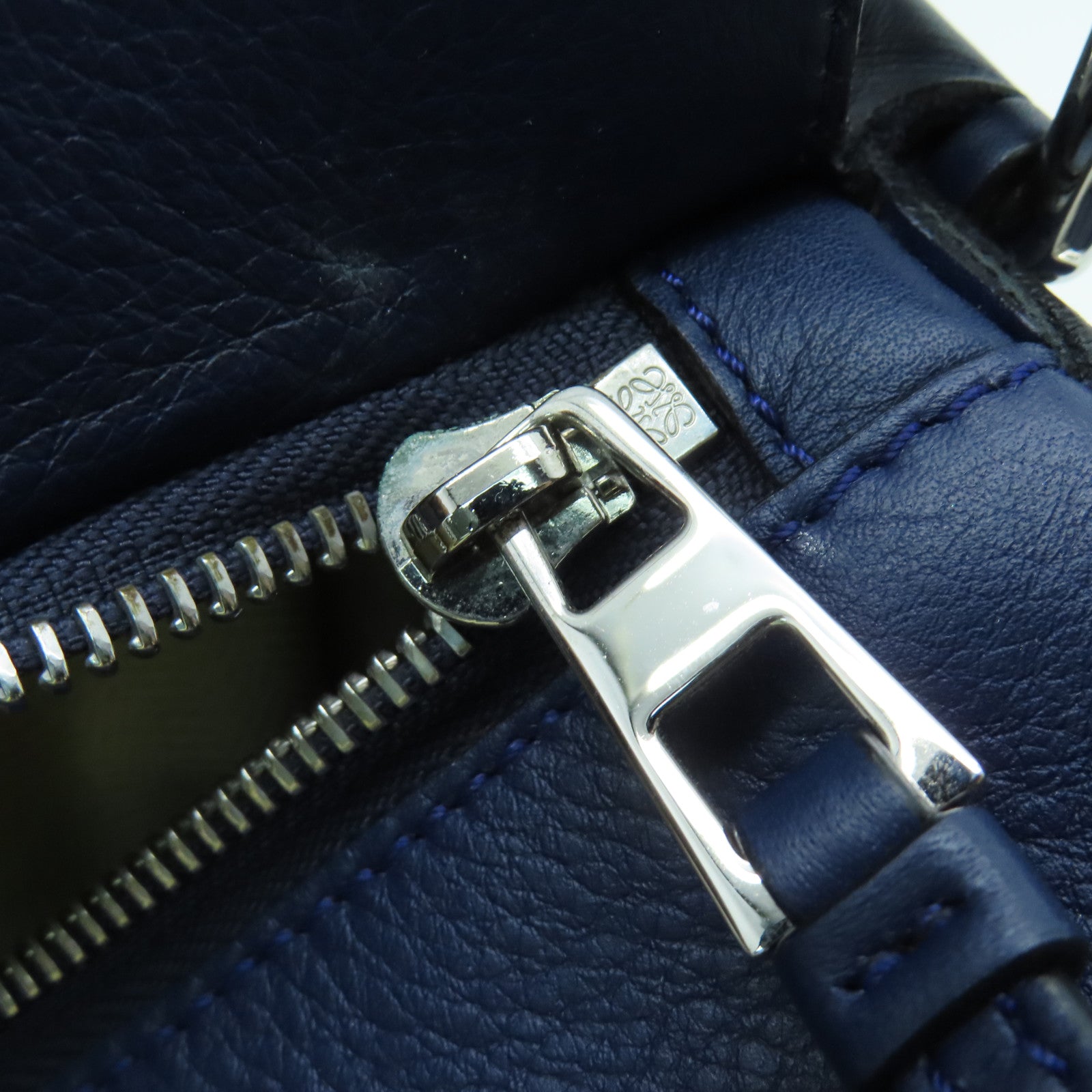 LOEWE Cowhide Leather Puzzle Large Silver Buckle Handle Shoulder Backpack Dark Blue