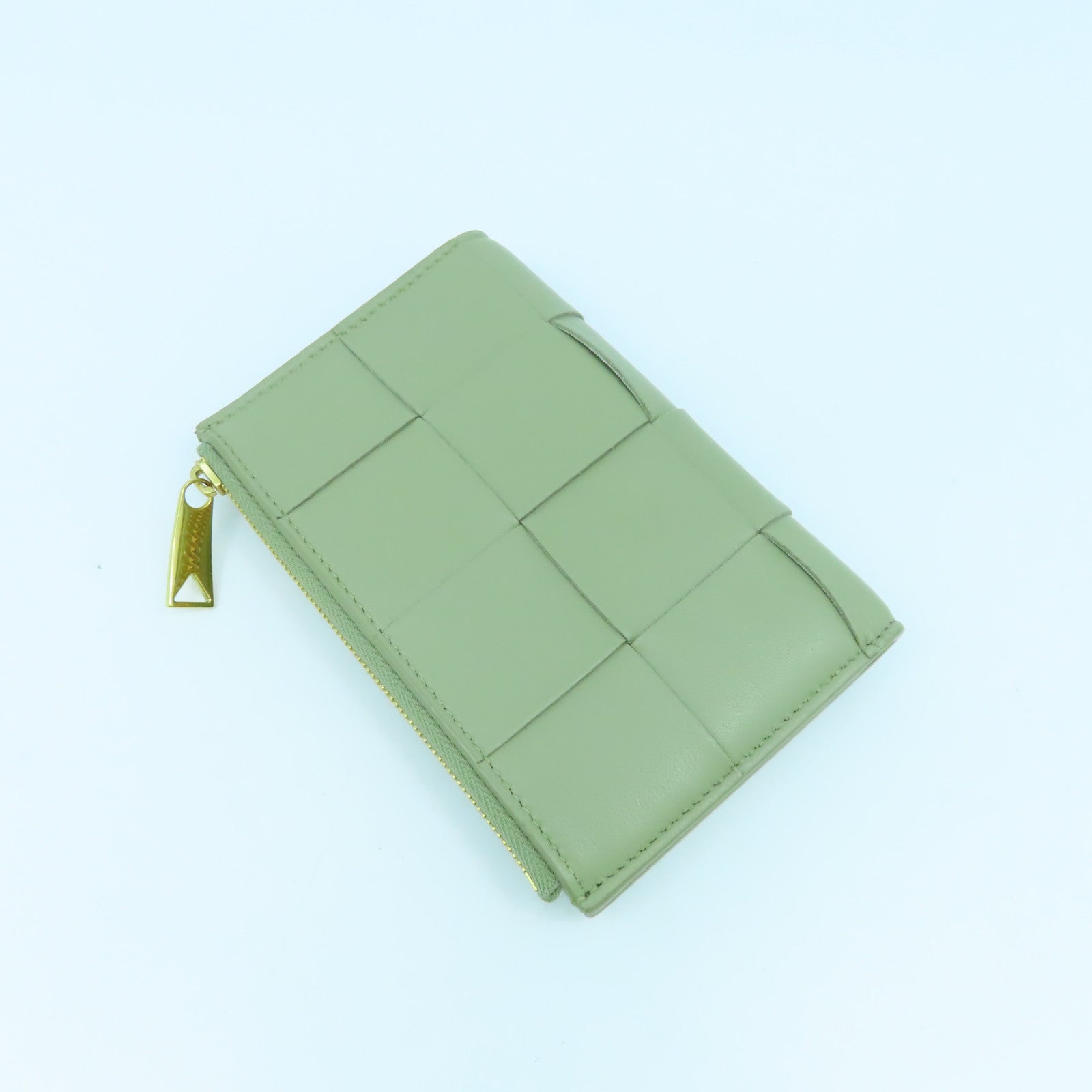 BOTTEGA VENETA 織紋羊皮皮革Medium Cassette Bi-Fold Zip Wallet金扣長錢包石灰綠色