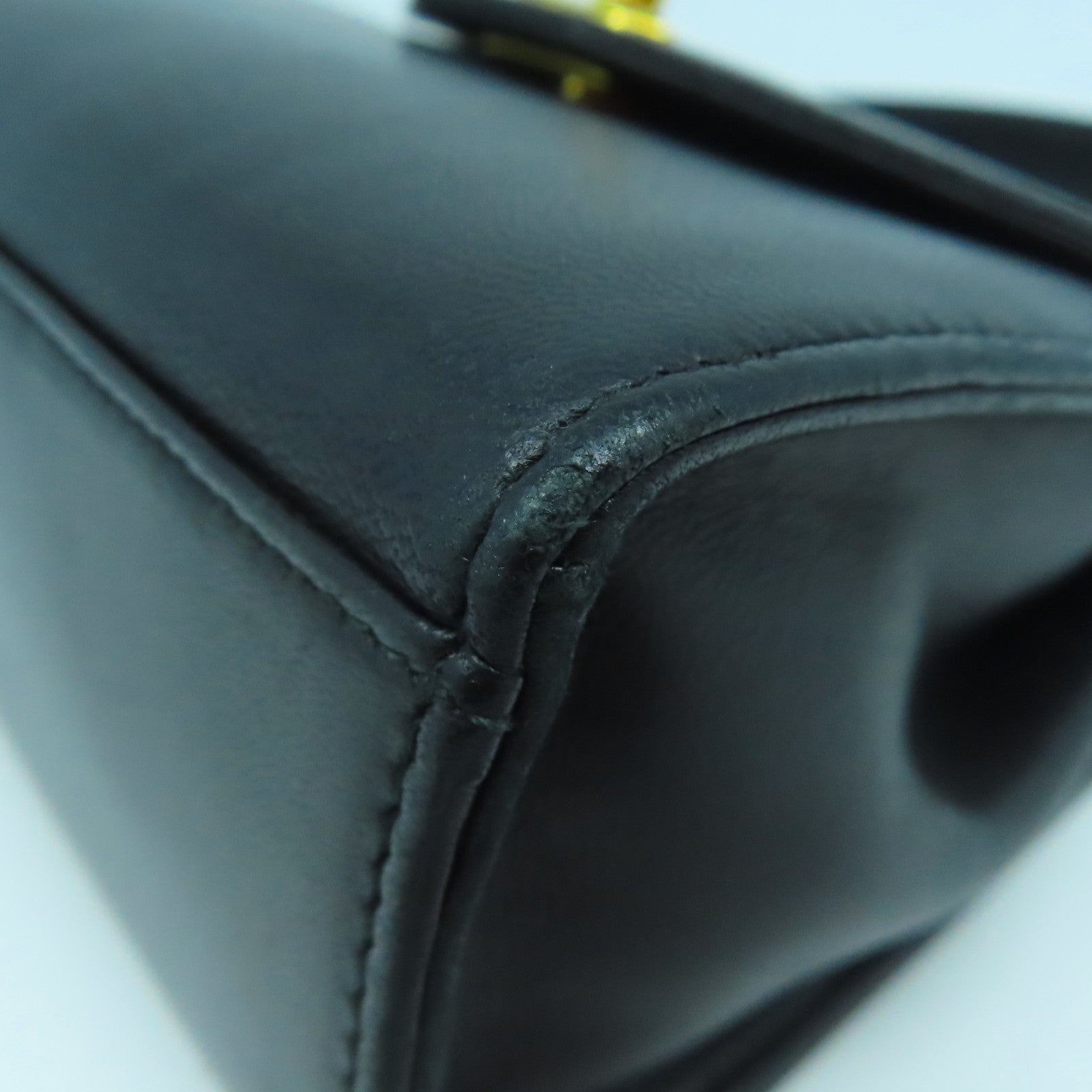 CHANEL 羊皮皮革Handbag金扣手挽袋黑色