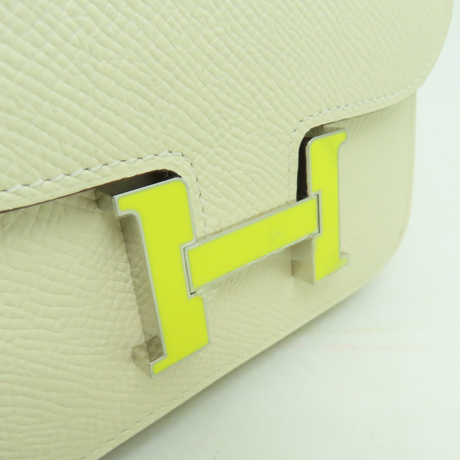 HERMES Epsom皮革Constance Slim銀扣錢包Nata白色