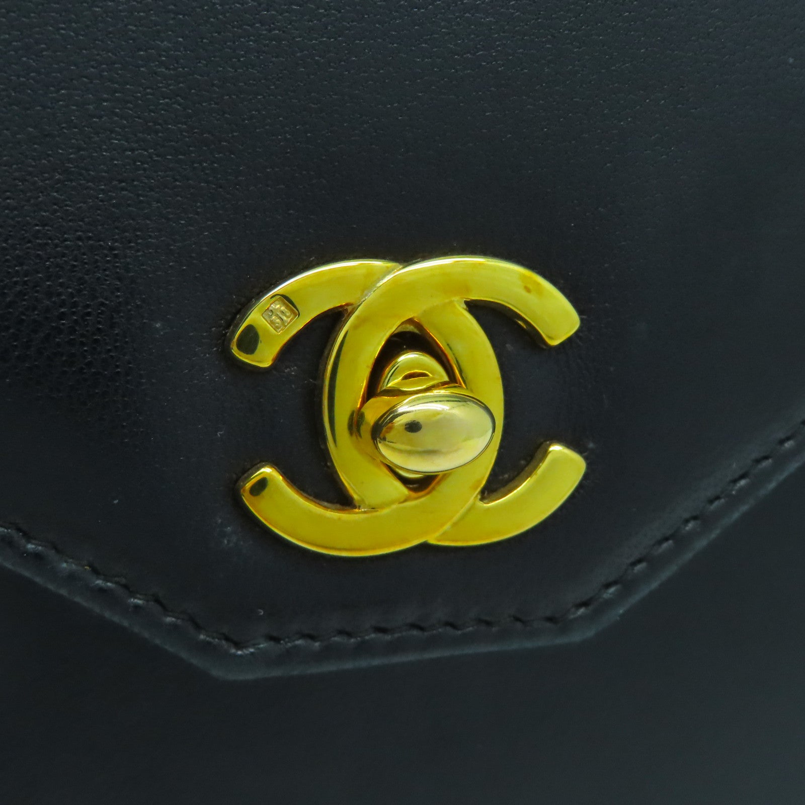 CHANEL 羊皮皮革Handbag金扣手挽袋黑色