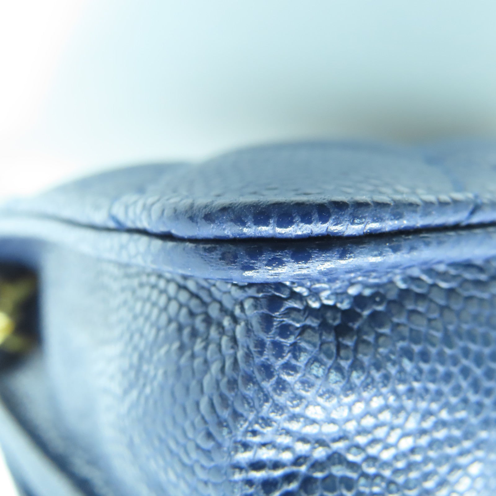 CHANEL 菱格Caviar皮革Chain Shoulder Bag金扣链带肩背袋蓝色