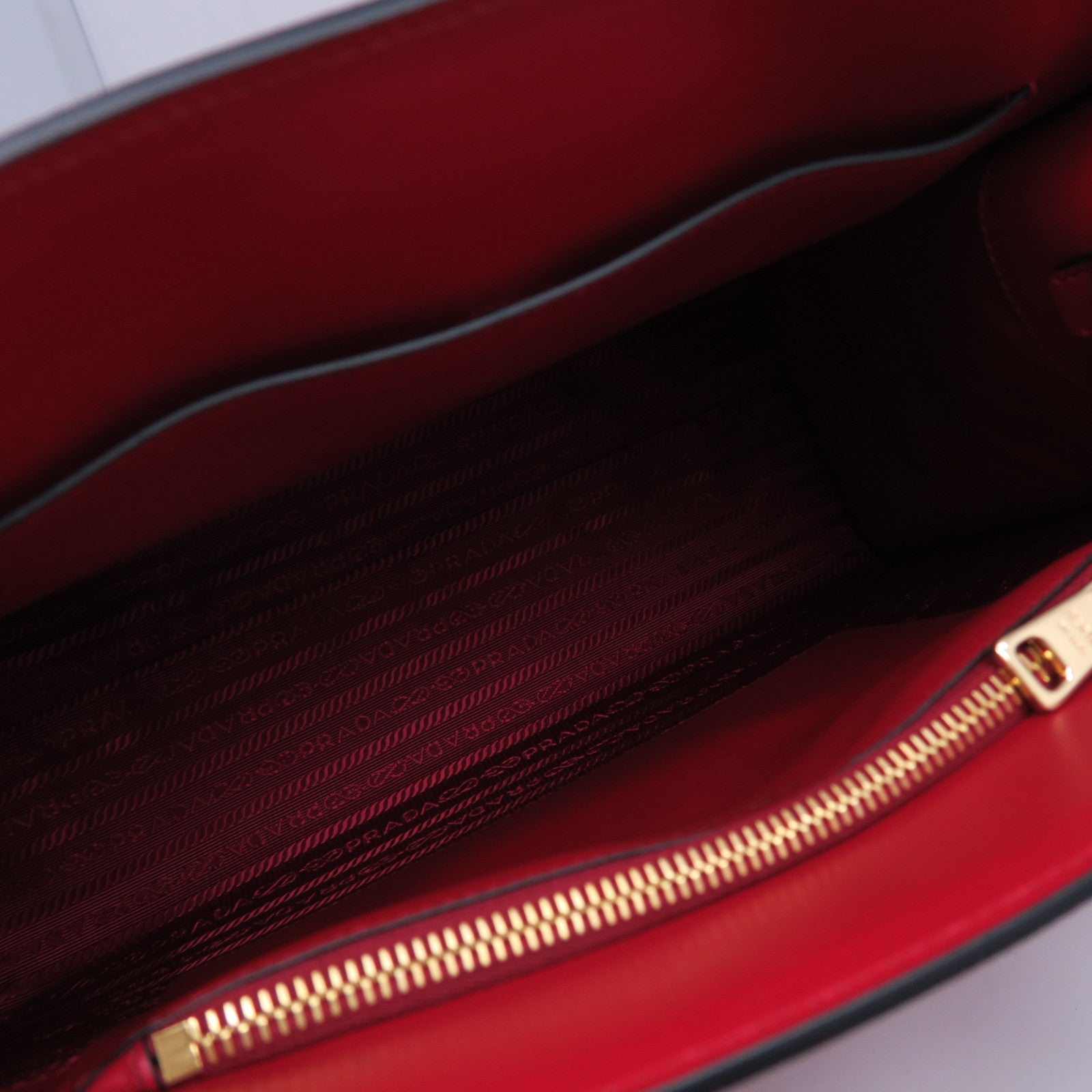 PRADA 牛皮皮革Monochome 2 Way Bag金扣手挽肩背兩用袋紅色