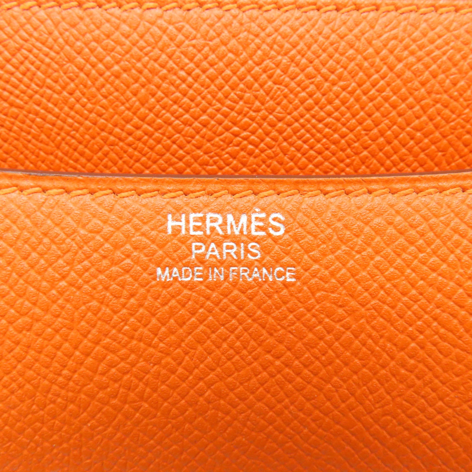 HERMES Epsom皮革Constance 24銀扣肩背袋Feu橙色