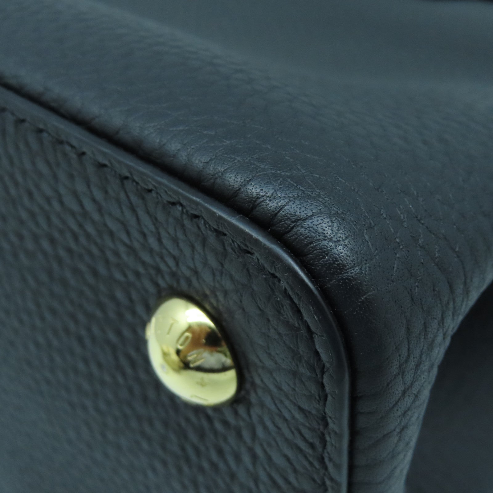 LOUIS VUITTON Taurillon皮革Parnassea Capucines PM金扣手挽肩背兩用袋黑色