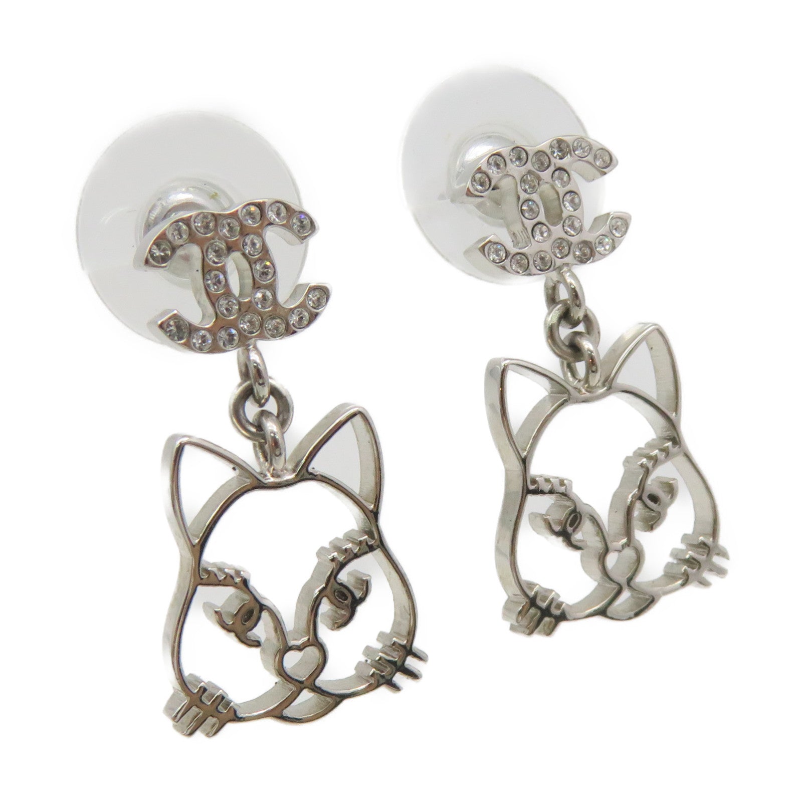 CHANEL metal CC Earrings earrings