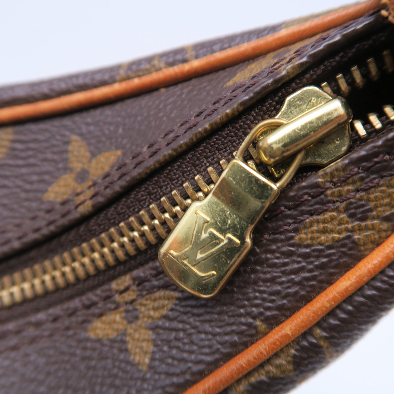 LOUIS VUITTON Monogram Boulogne金扣肩背袋棕色