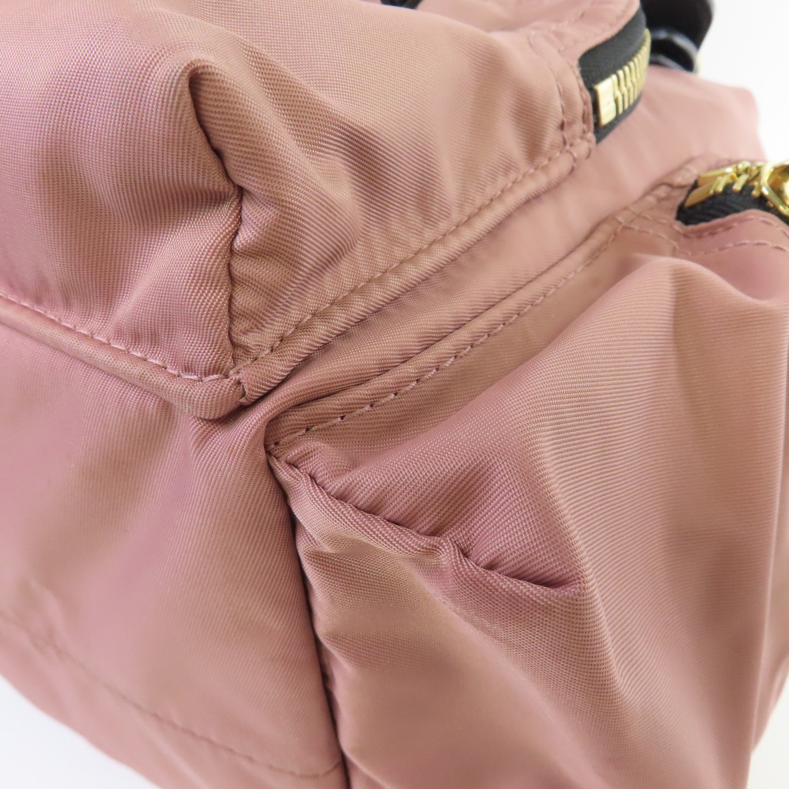 BURBERRY 尼龍Backpack金扣背包粉紅色