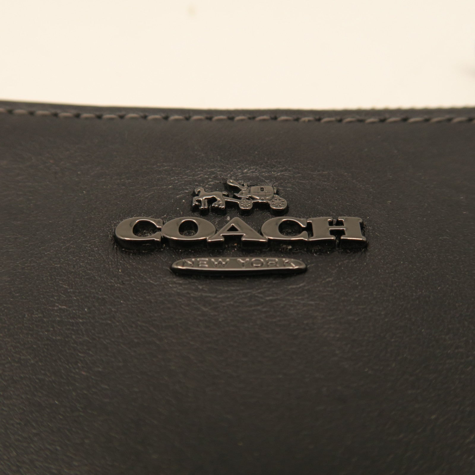 COACH 牛皮皮革Pouch手拿包黑色