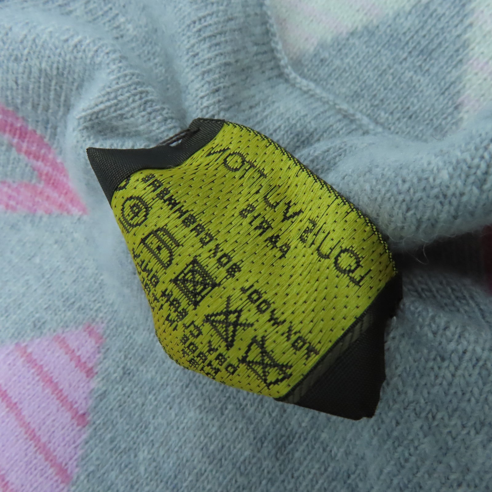 LOUIS VUITTON 羊絨Scarf圍巾灰色/粉紅色