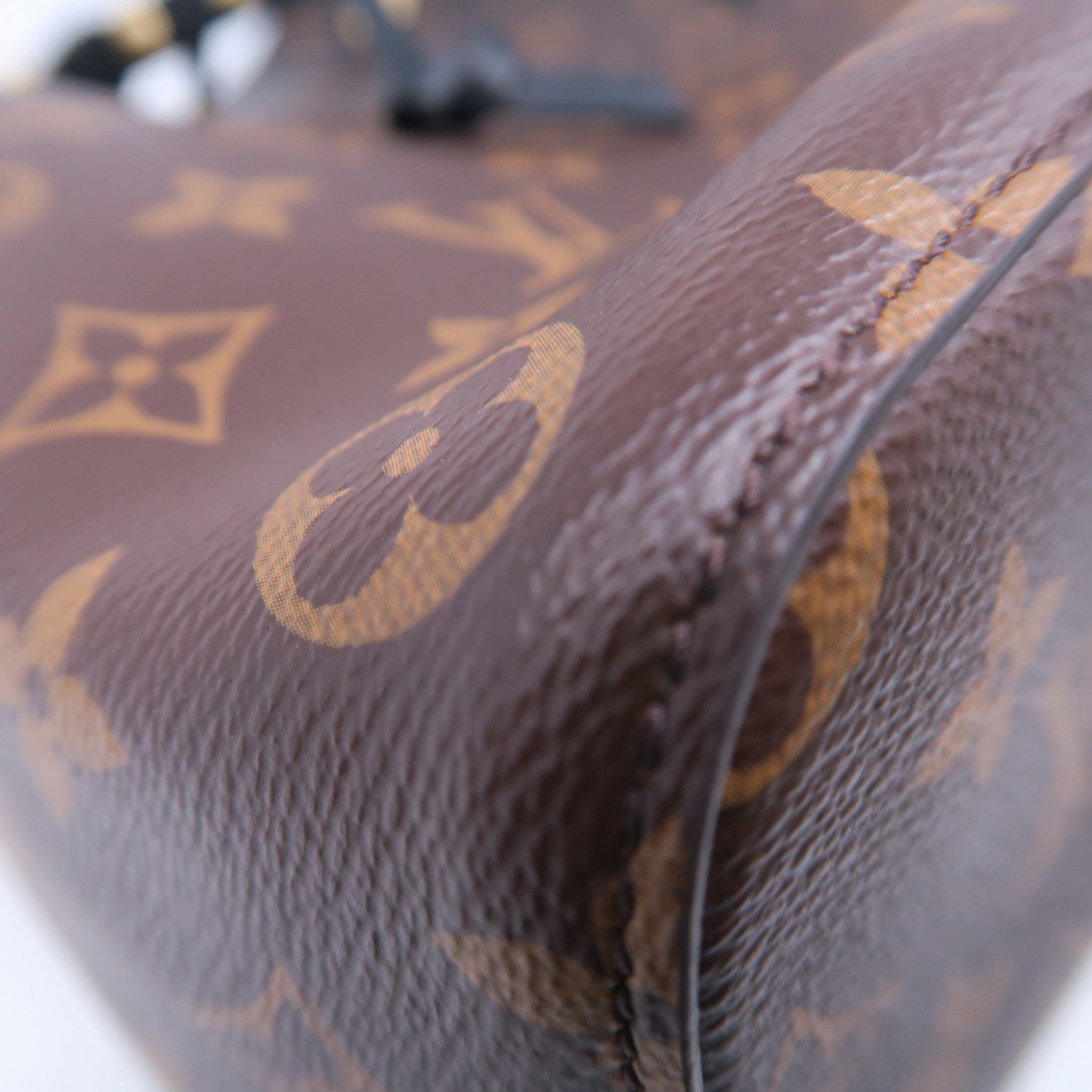 LOUIS VUITTON Monogram Neo Noe金扣肩背袋棕色