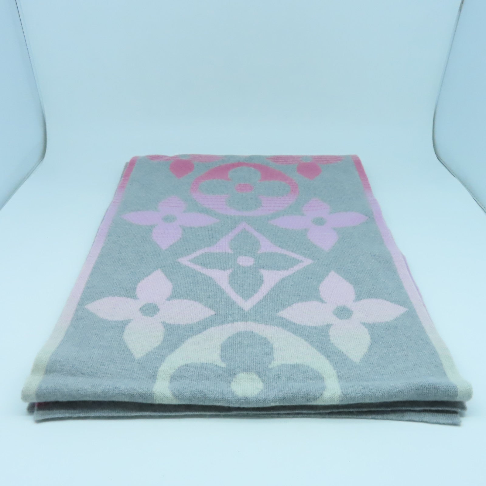 LOUIS VUITTON 羊絨Scarf圍巾灰色/粉紅色