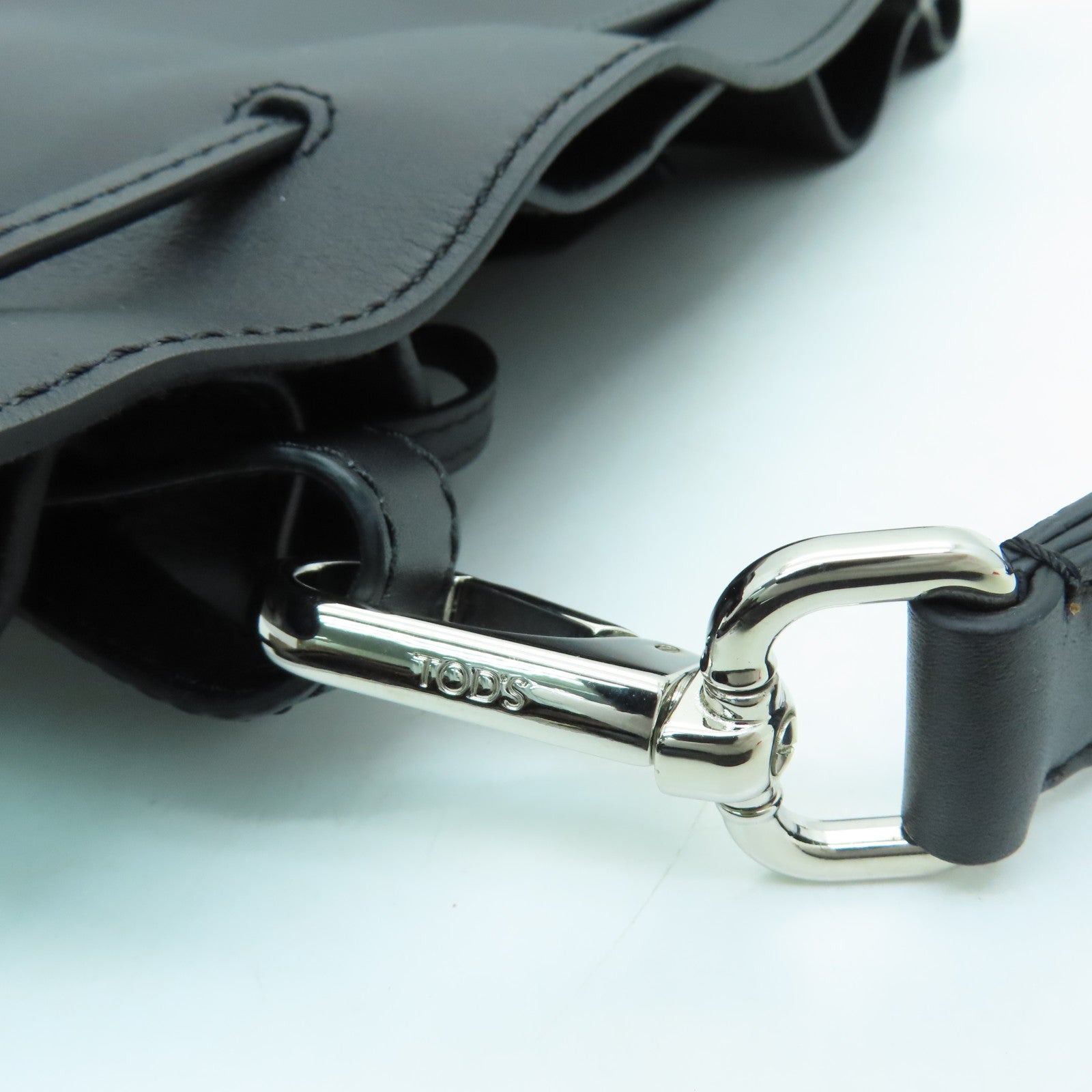 TOD'S cowhide leather Shoulder Bag silver buckle shoulder bag black