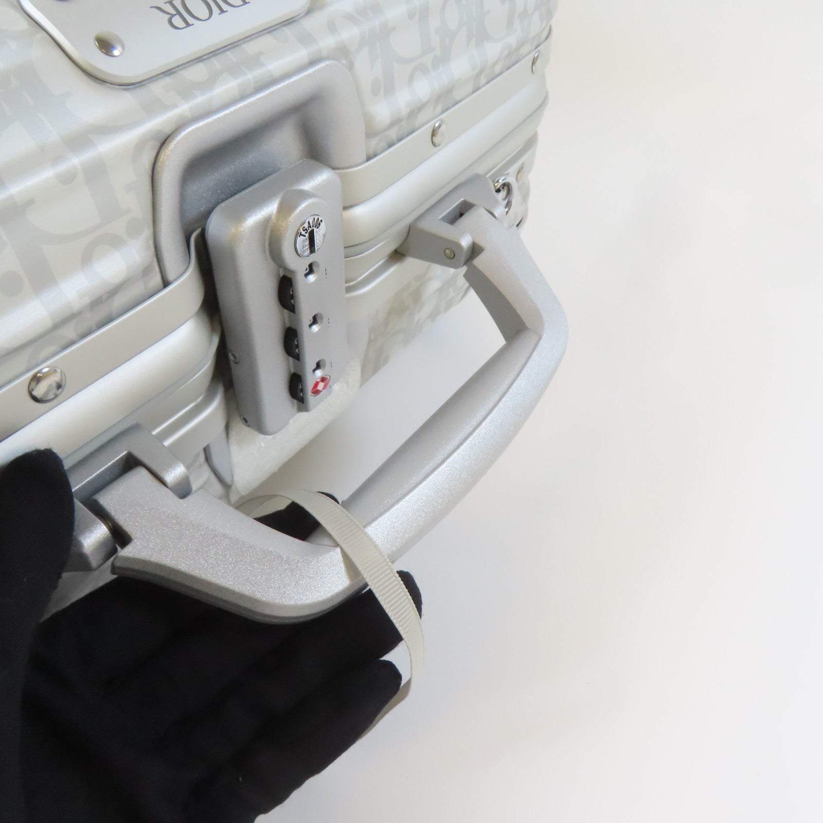 Dior 金屬DiorXRimowa Suitcase銀扣行李箱銀灰色