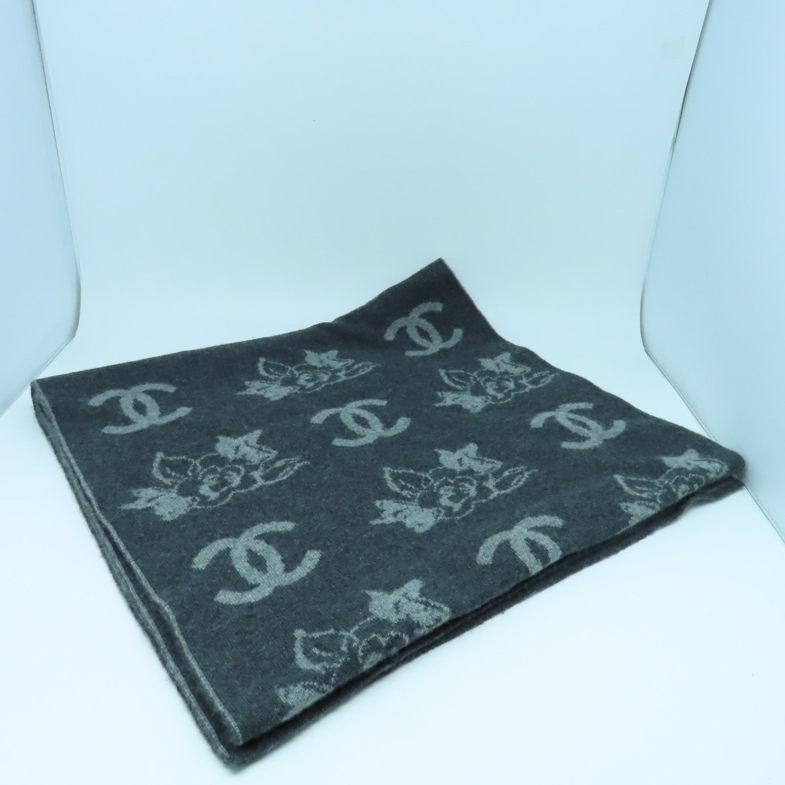 CHANEL 羊絨Scarf圍巾灰色