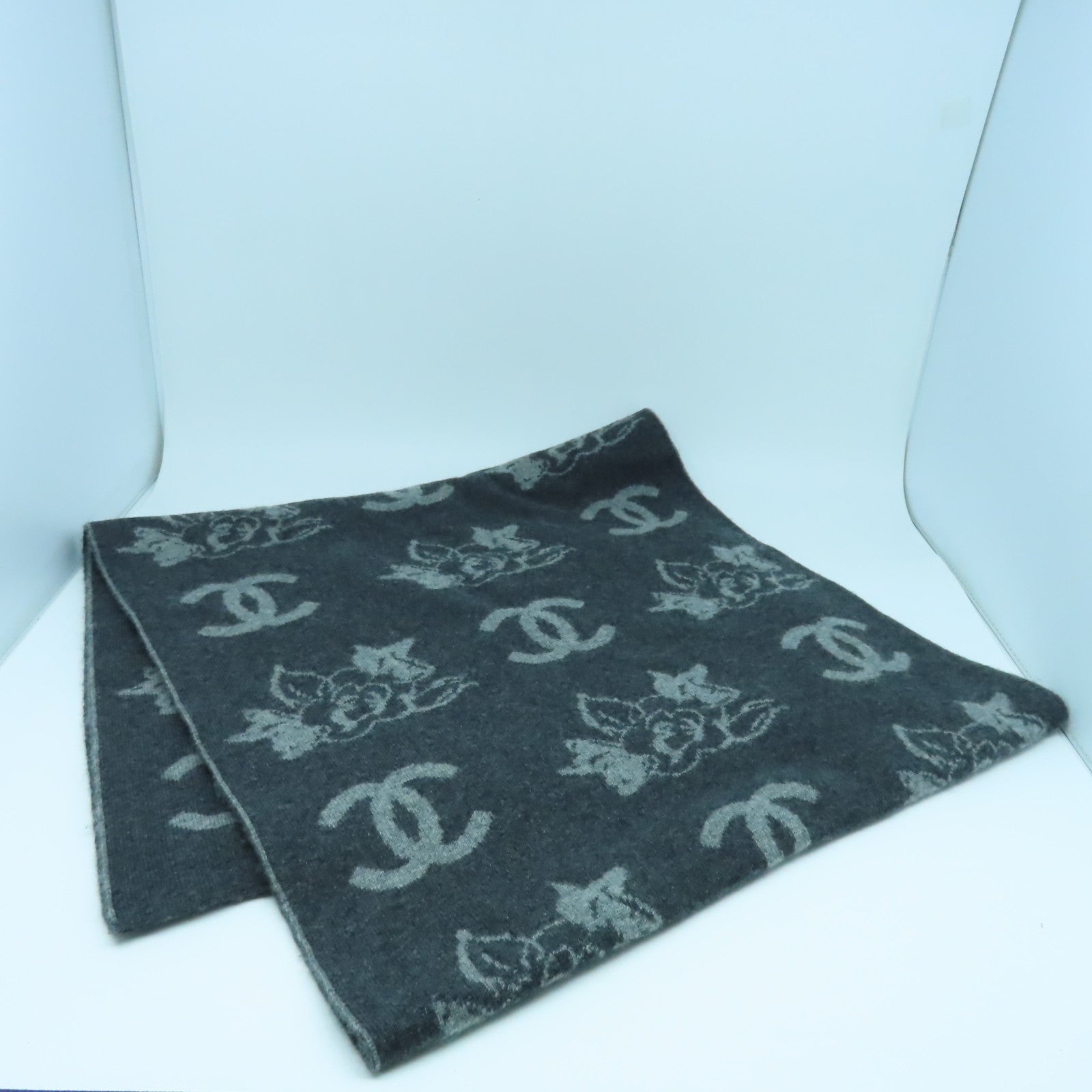 CHANEL 羊絨Scarf圍巾灰色