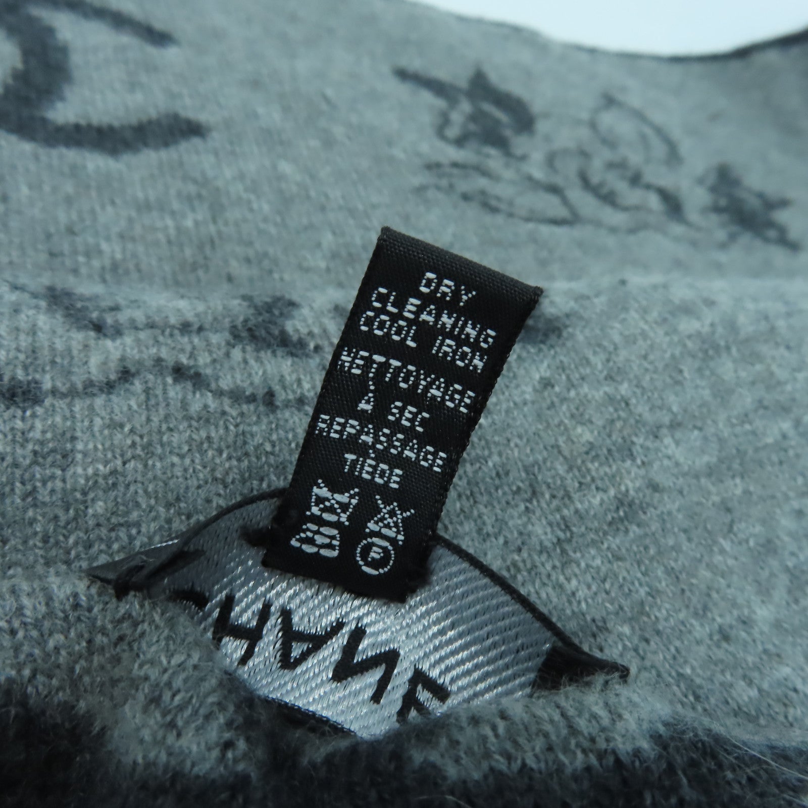CHANEL 羊絨Scarf圍巾灰色