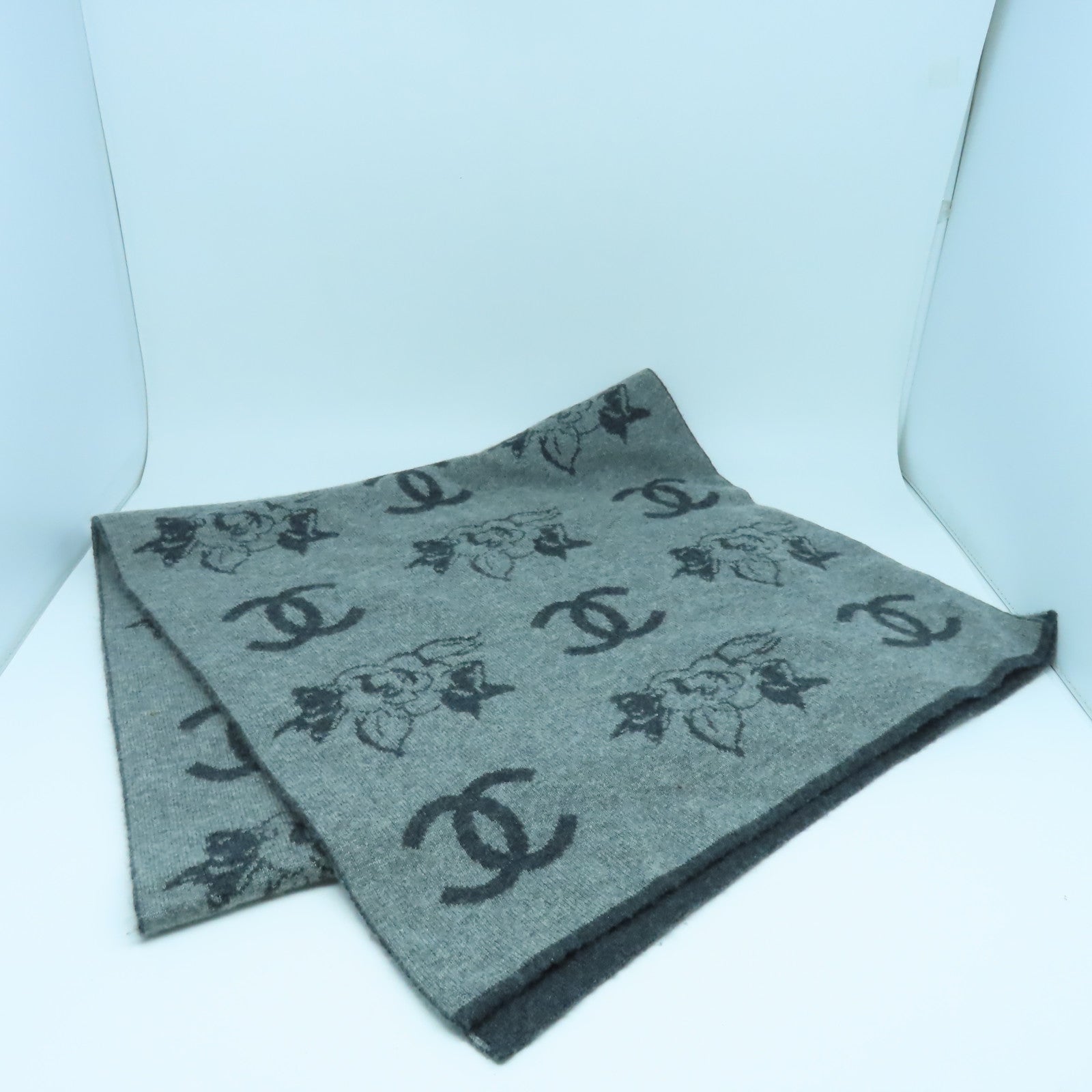 CHANEL 羊絨Scarf圍巾灰色